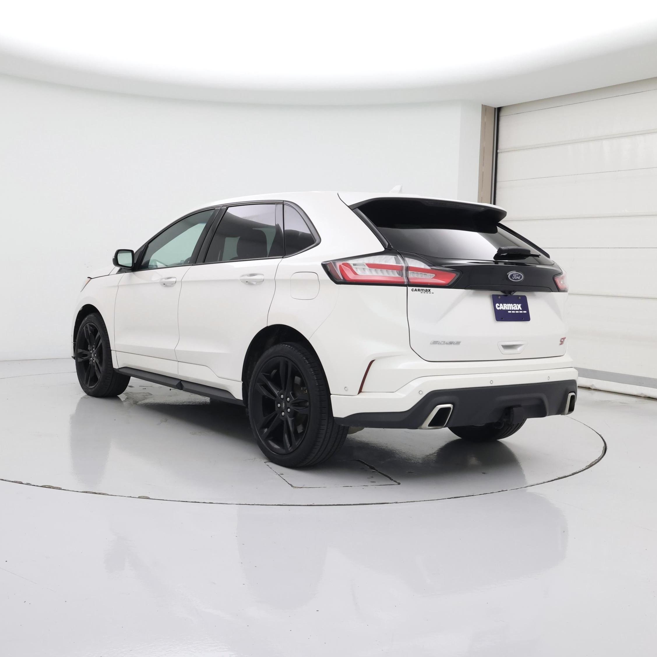 Thumbnail: 2019 Ford Edge - 2