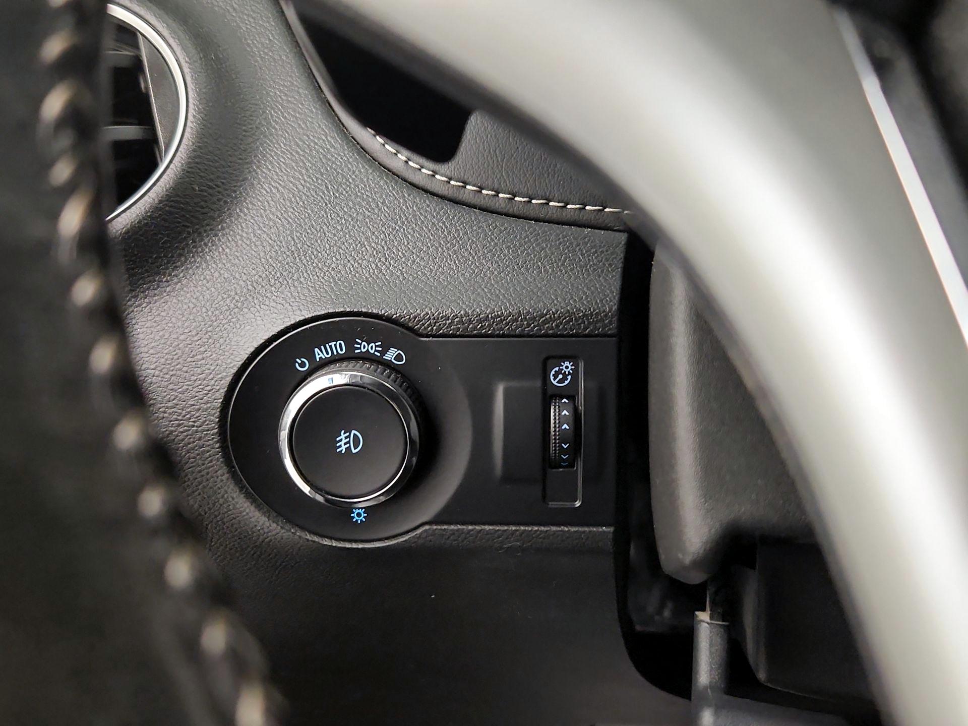 Thumbnail: 2013 Chevrolet Camaro - 13