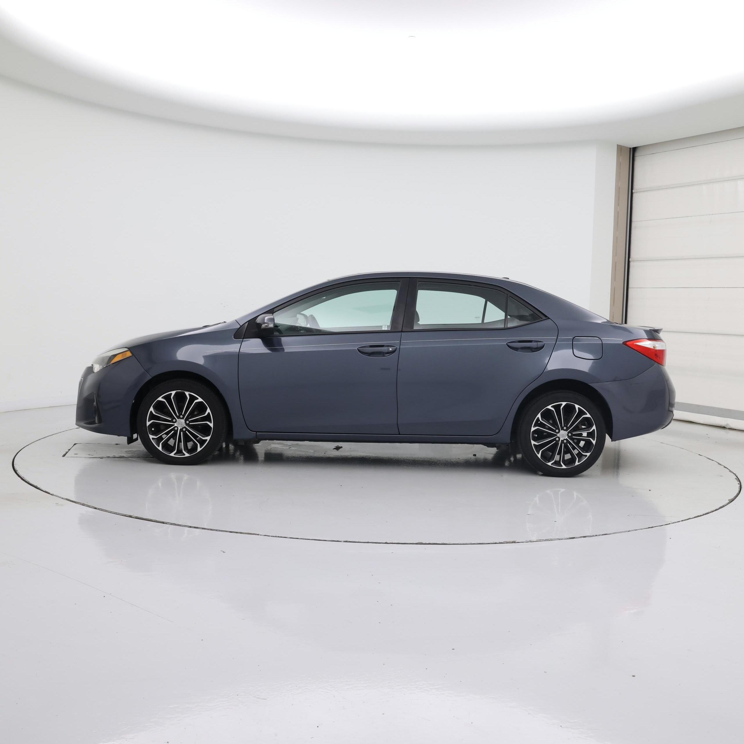 Thumbnail: 2016 Toyota Corolla - 3