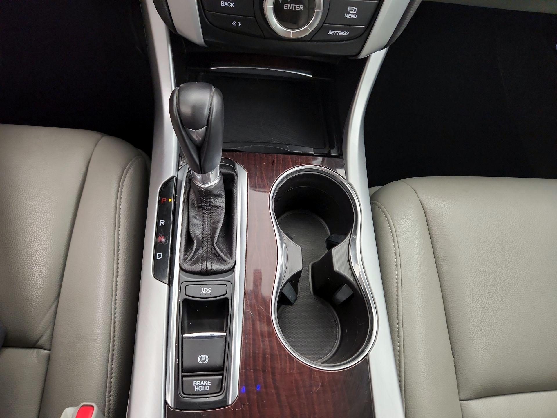 Thumbnail: 2015 Acura TLX - 17