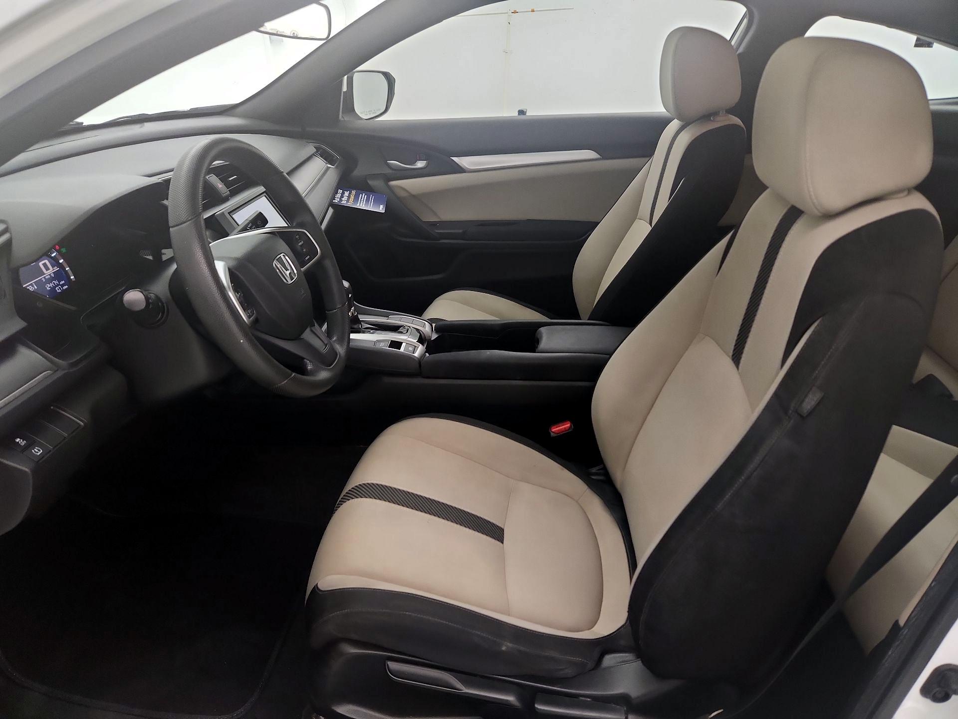 Thumbnail: 2016 Honda Civic - 11