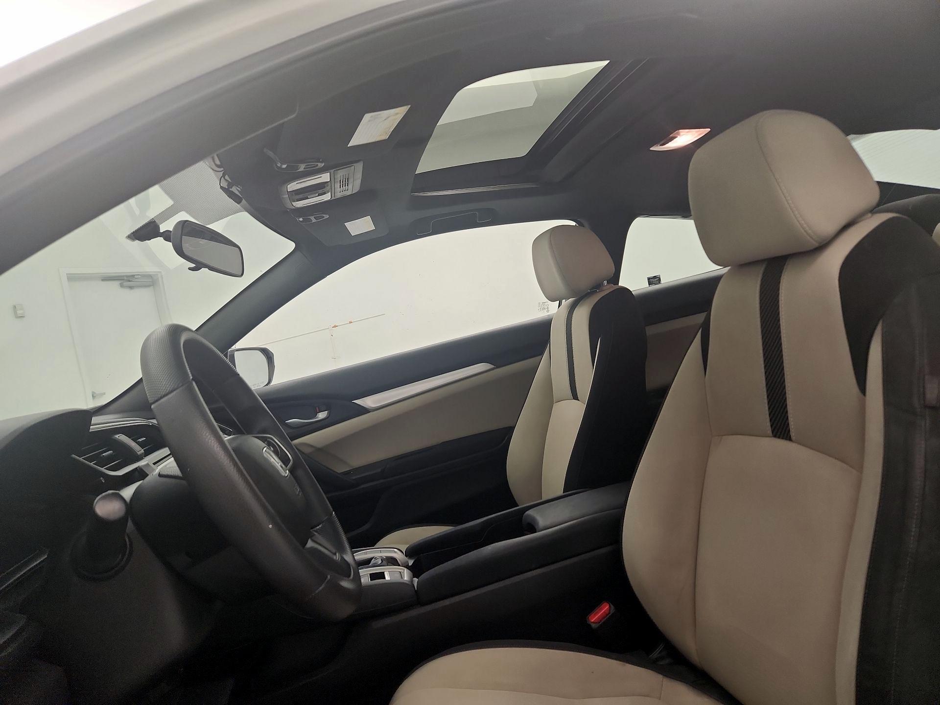 Thumbnail: 2016 Honda Civic - 19