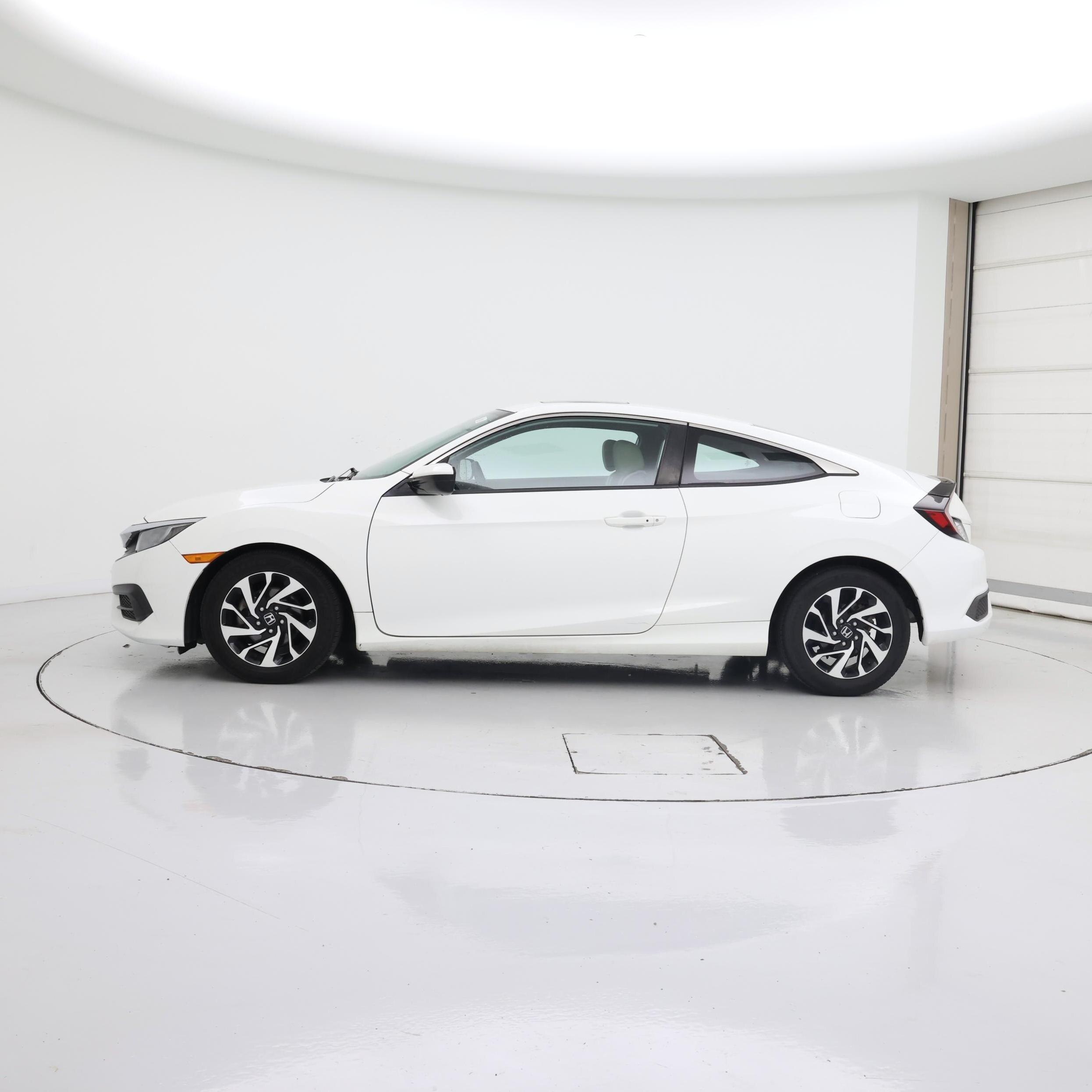 Thumbnail: 2016 Honda Civic - 3