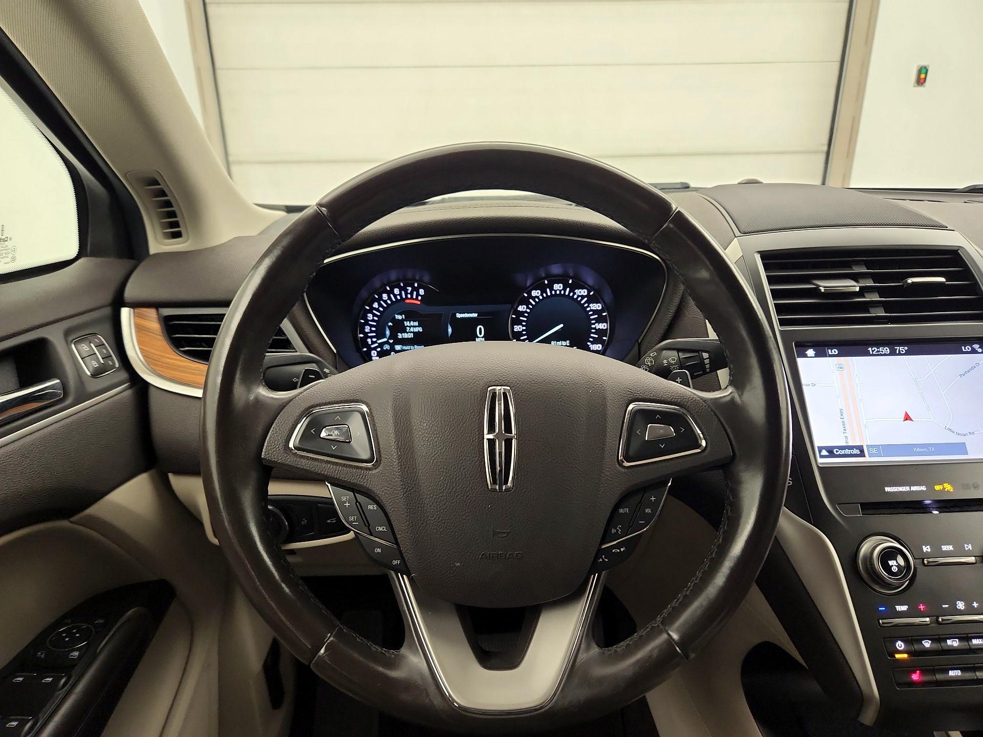 Thumbnail: 2019 Lincoln MKC - 10