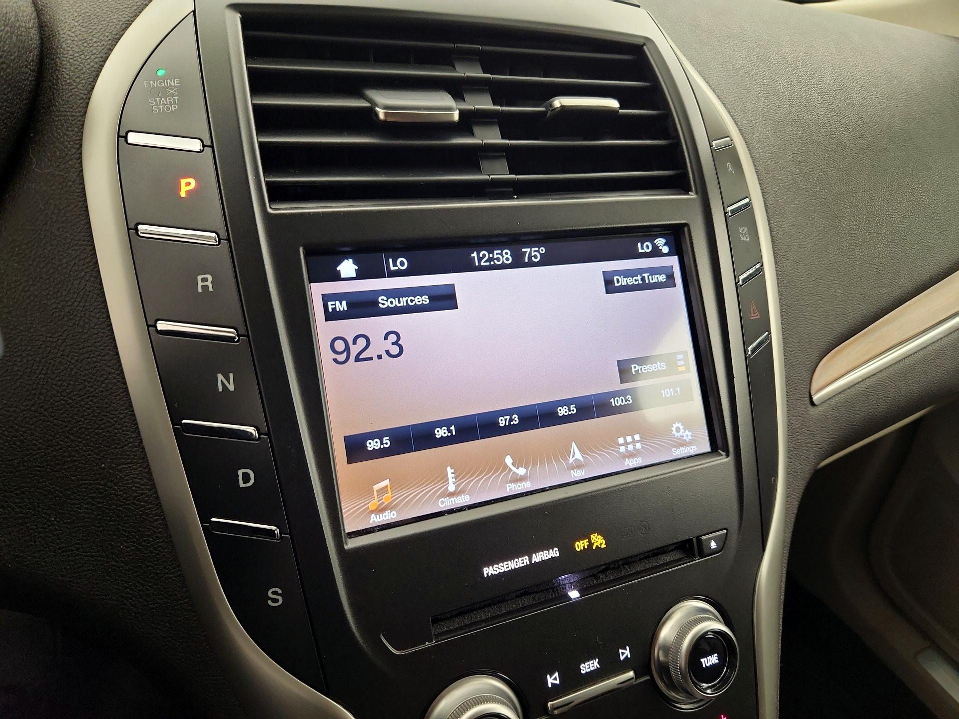 Thumbnail: 2019 Lincoln MKC - 16