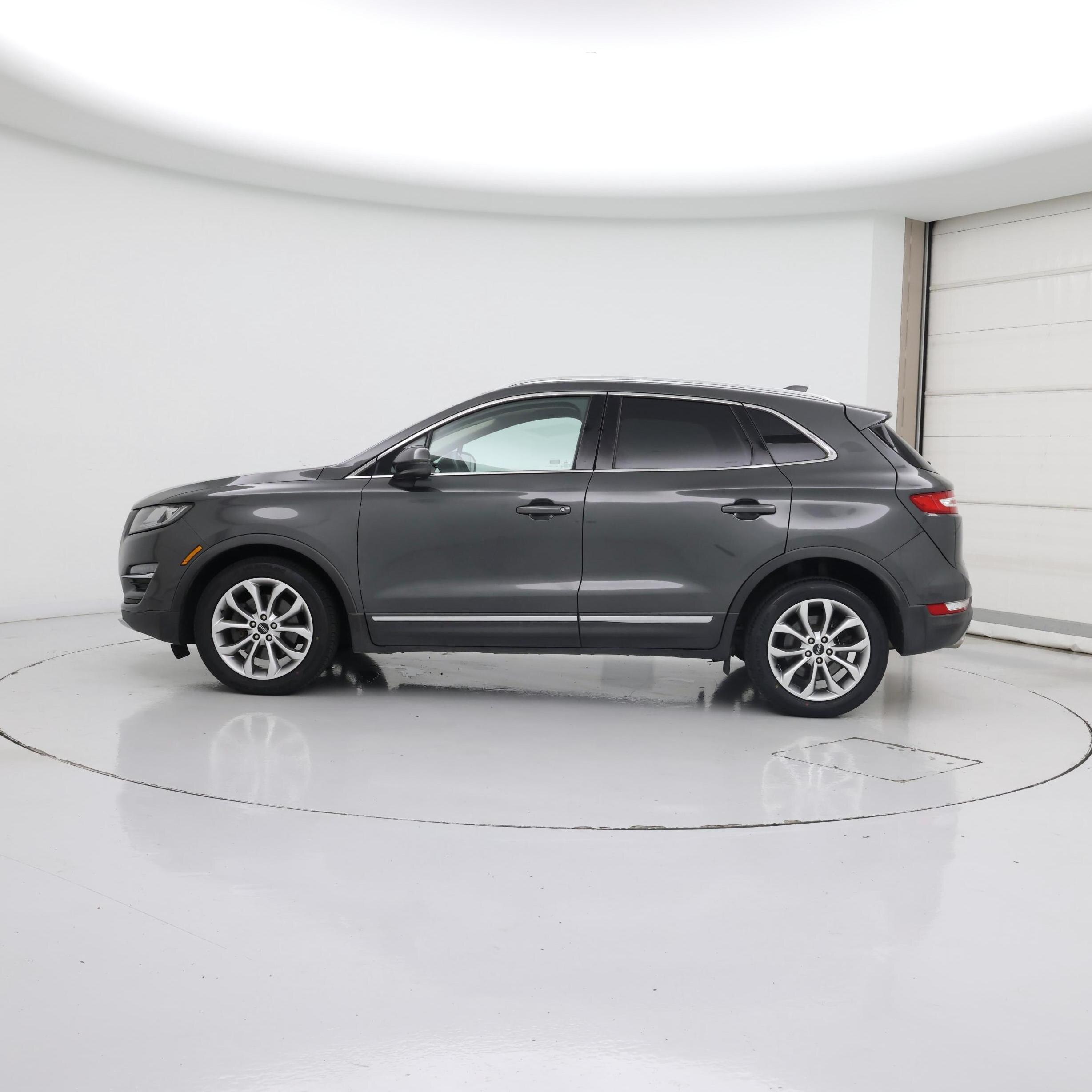Thumbnail: 2019 Lincoln MKC - 3