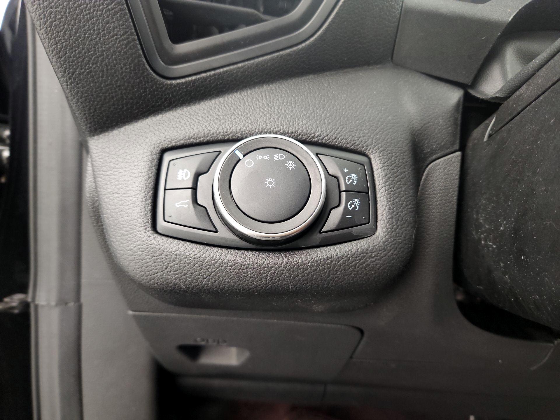 Thumbnail: 2019 Ford Escape - 13