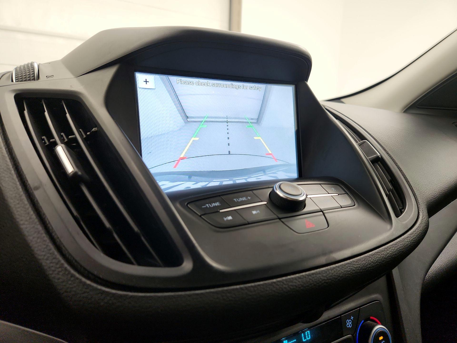 Thumbnail: 2019 Ford Escape - 14