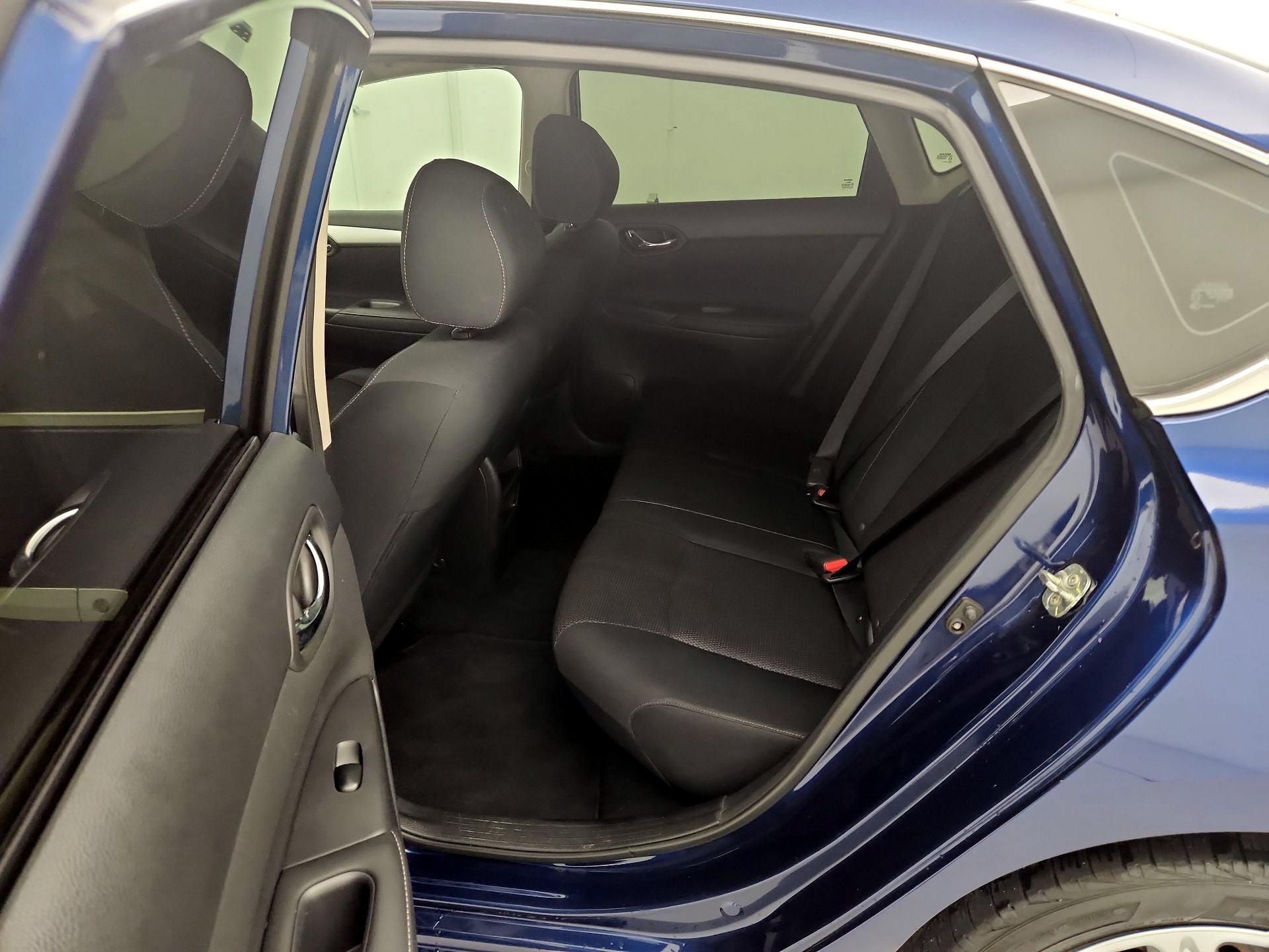 Thumbnail: 2019 Nissan Sentra - 19