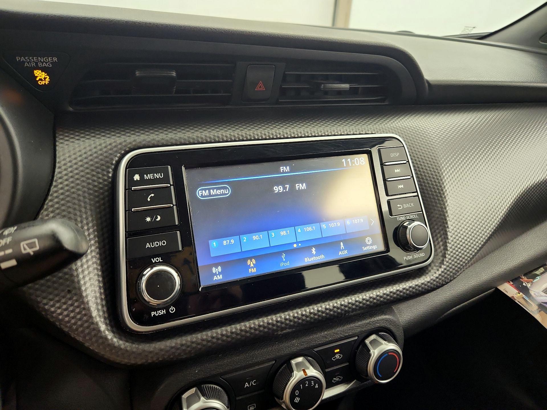 Thumbnail: 2020 Nissan Kicks - 15