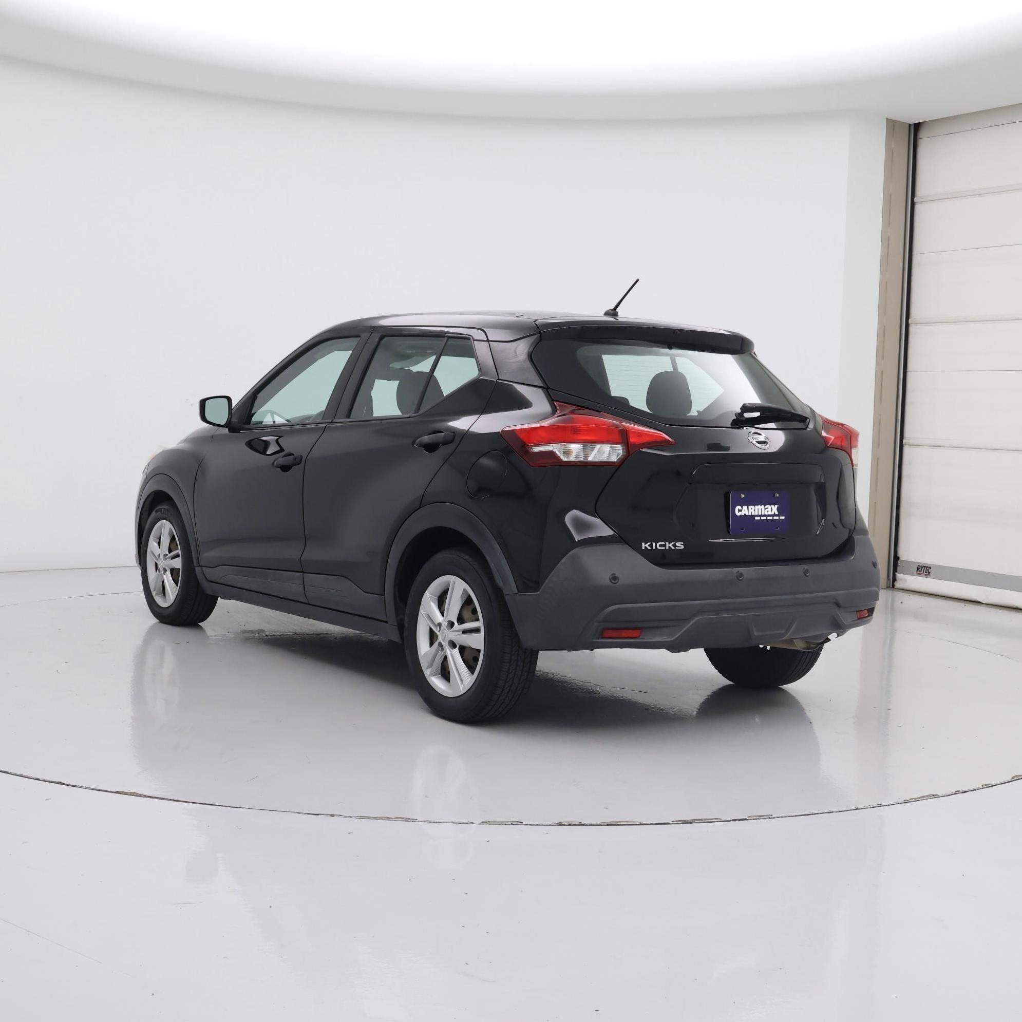 Thumbnail: 2020 Nissan Kicks - 2