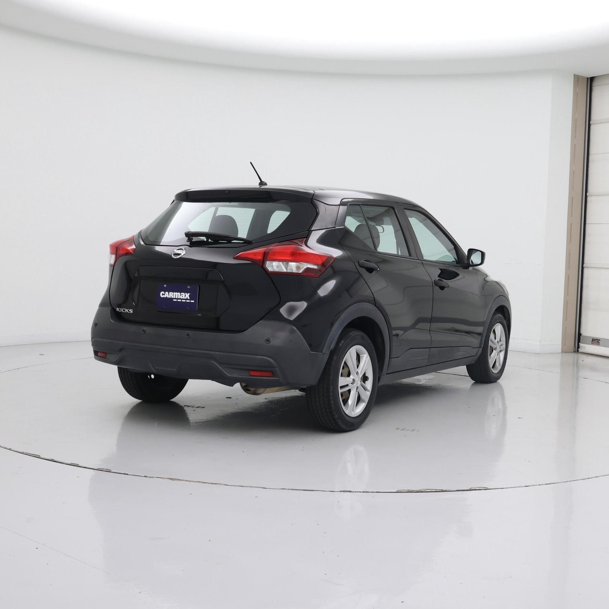 Thumbnail: 2020 Nissan Kicks - 8