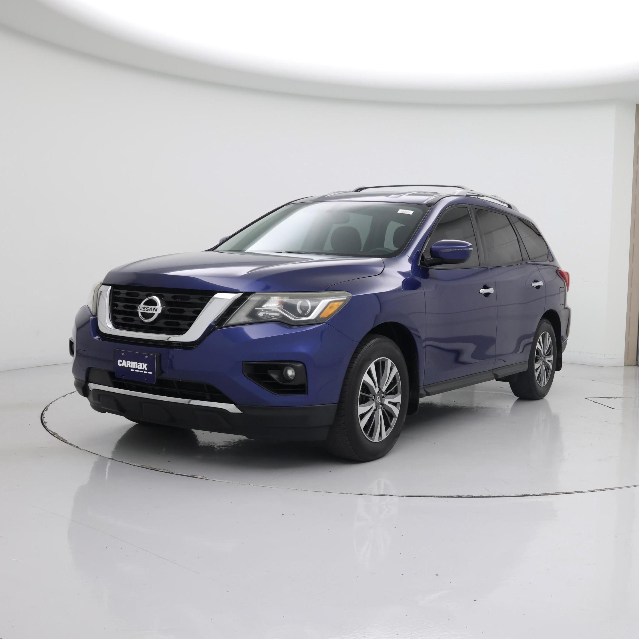 Thumbnail: 2017 Nissan Pathfinder - 4