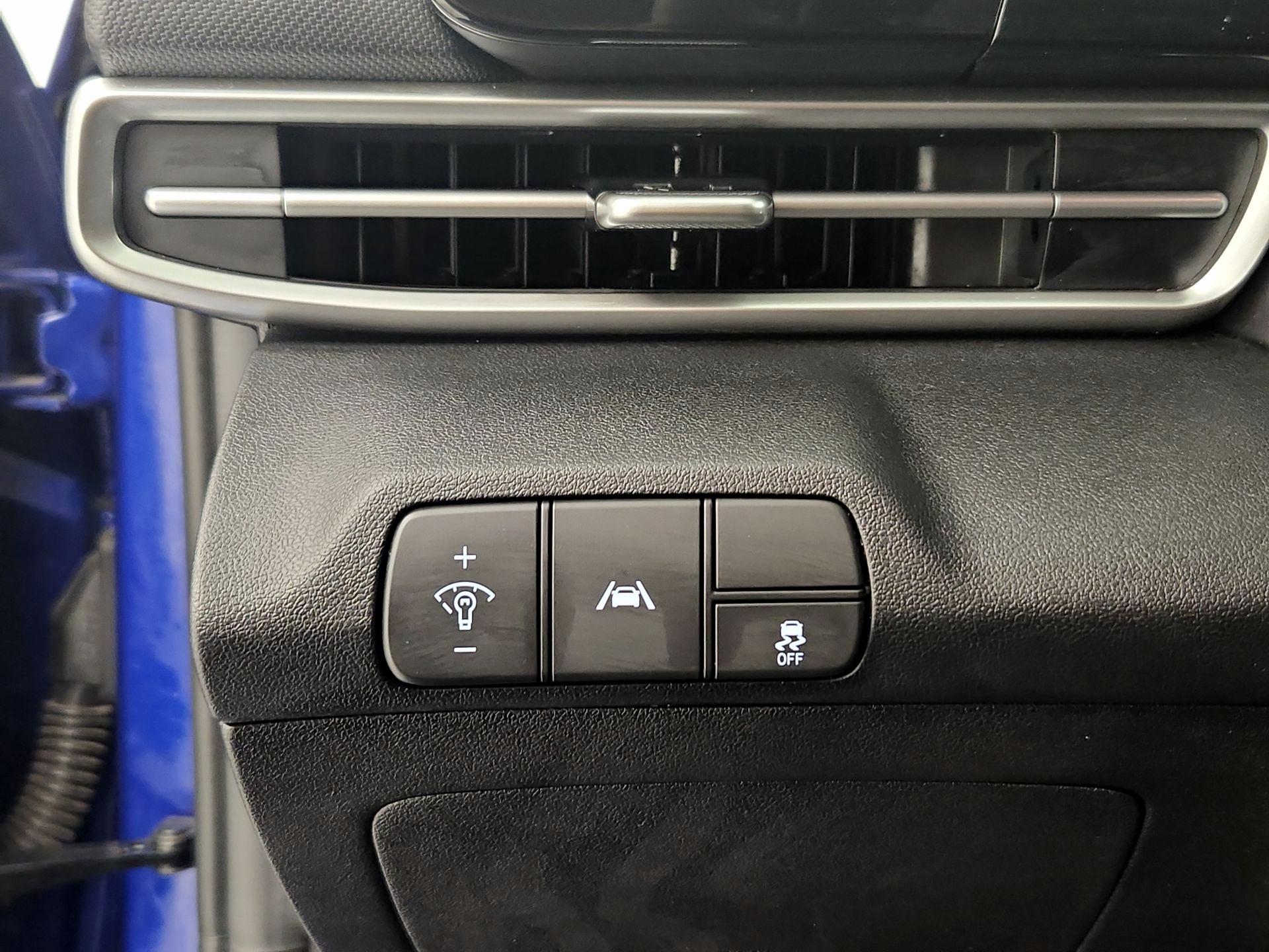 Thumbnail: 2021 Hyundai Elantra - 13