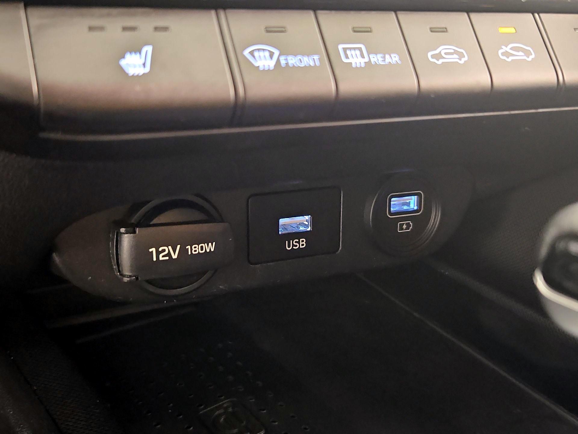 Thumbnail: 2021 Hyundai Elantra - 18