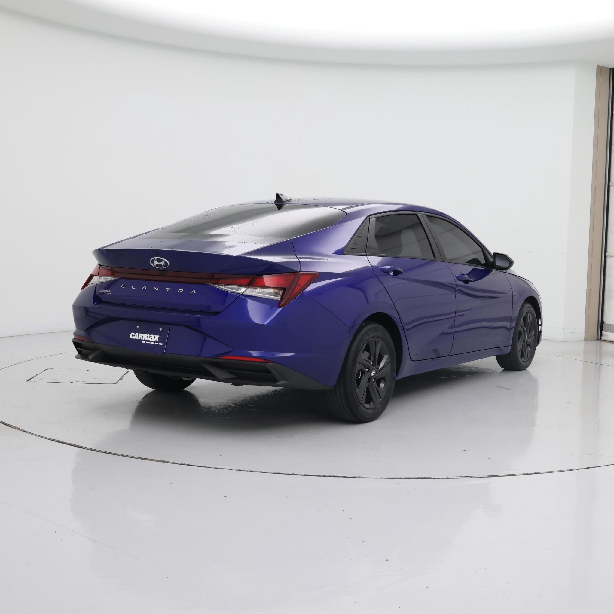 Thumbnail: 2021 Hyundai Elantra - 8