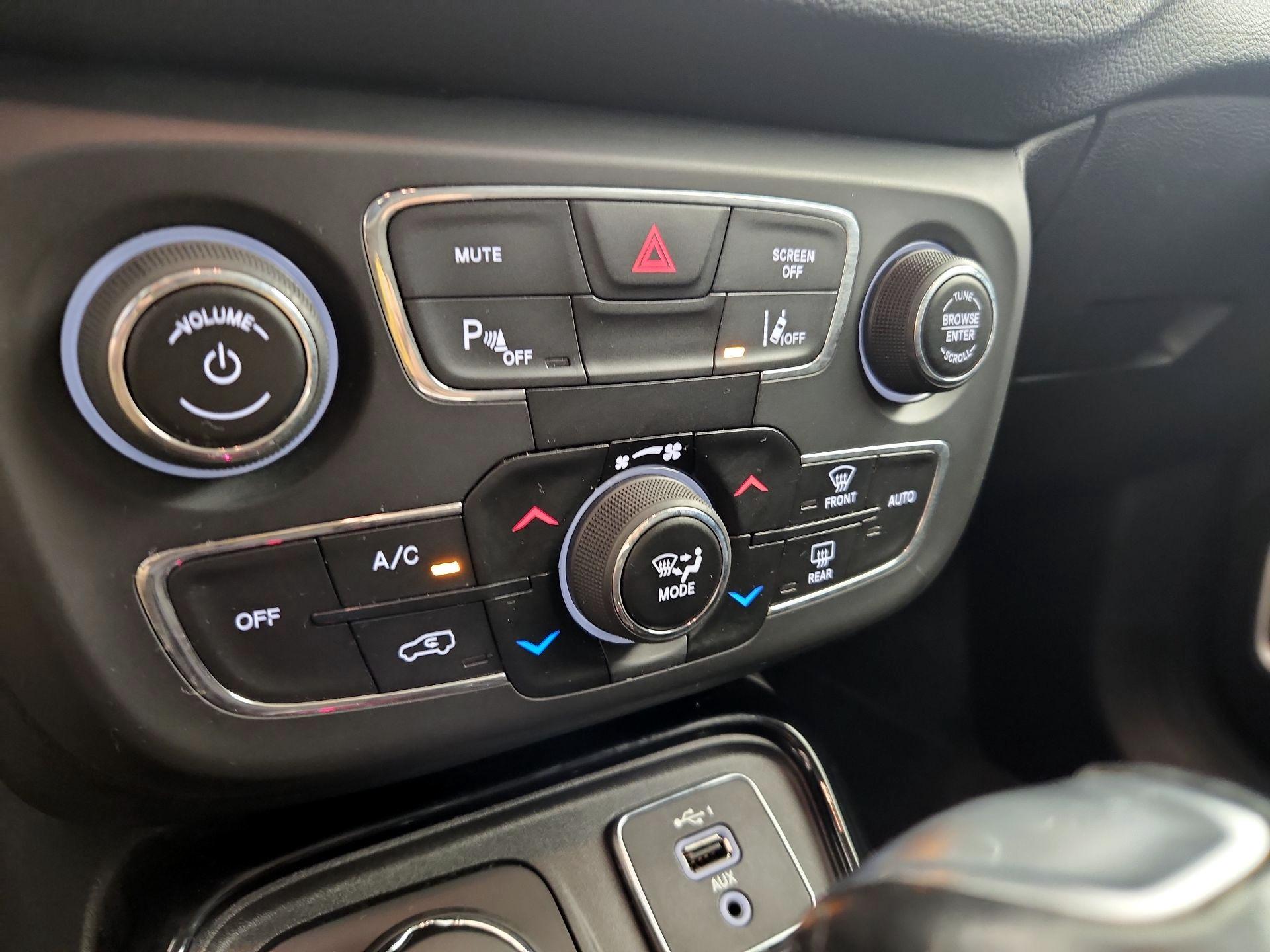 Thumbnail: 2021 Jeep Compass - 16
