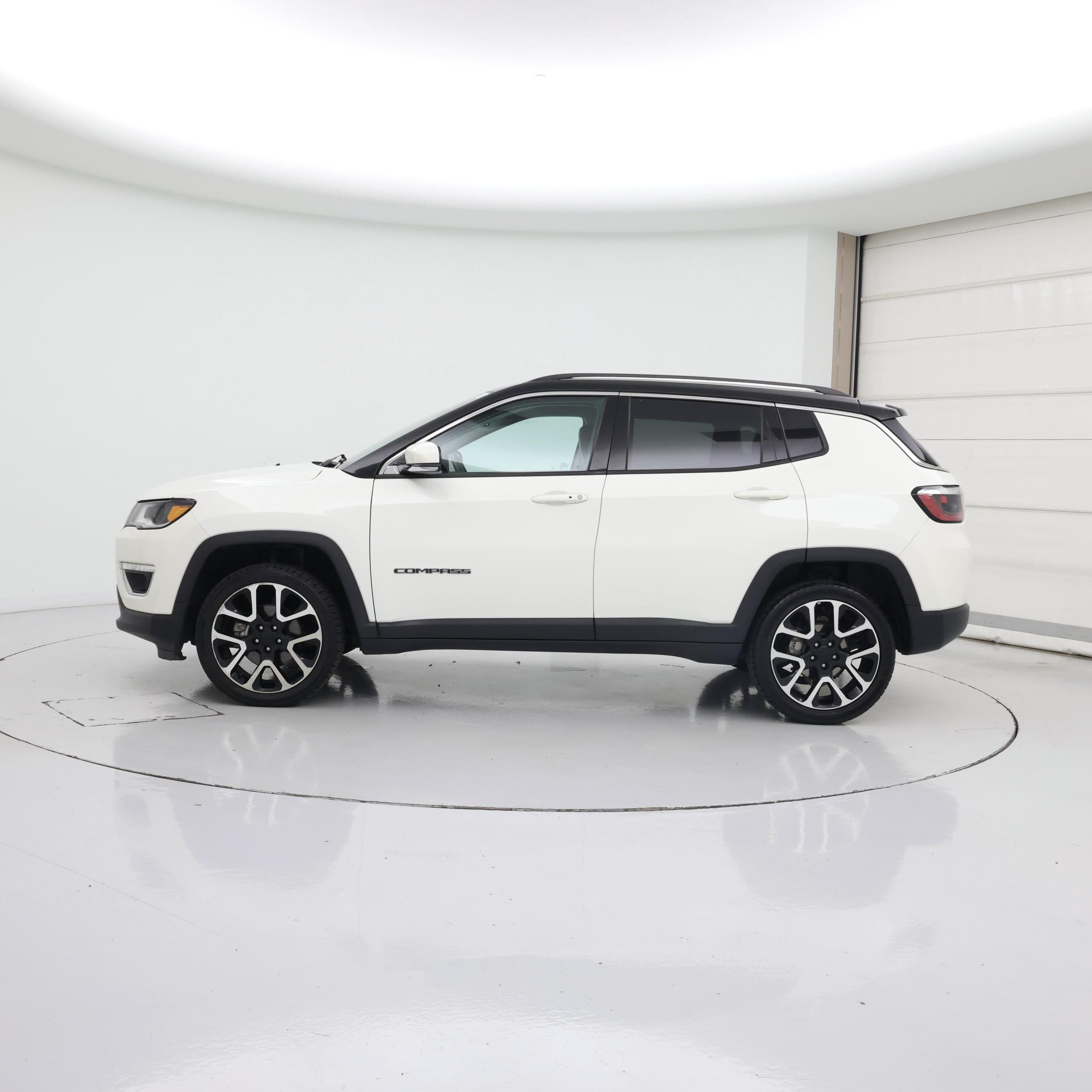 Thumbnail: 2021 Jeep Compass - 3