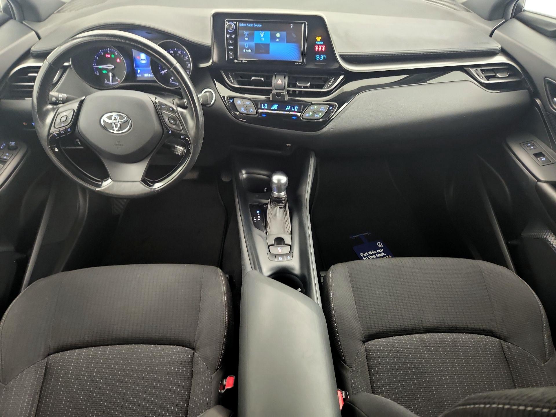 Thumbnail: 2018 Toyota C-HR - 9