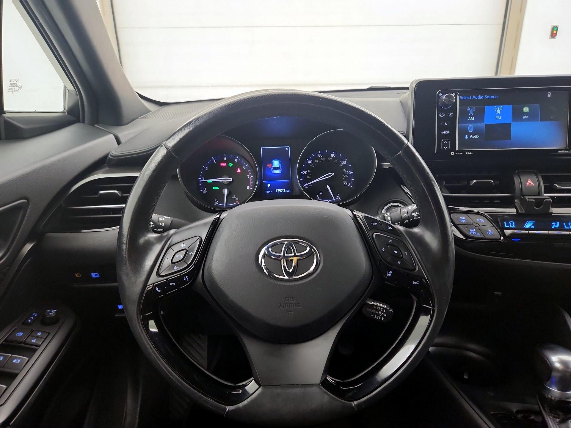 Thumbnail: 2018 Toyota C-HR - 10