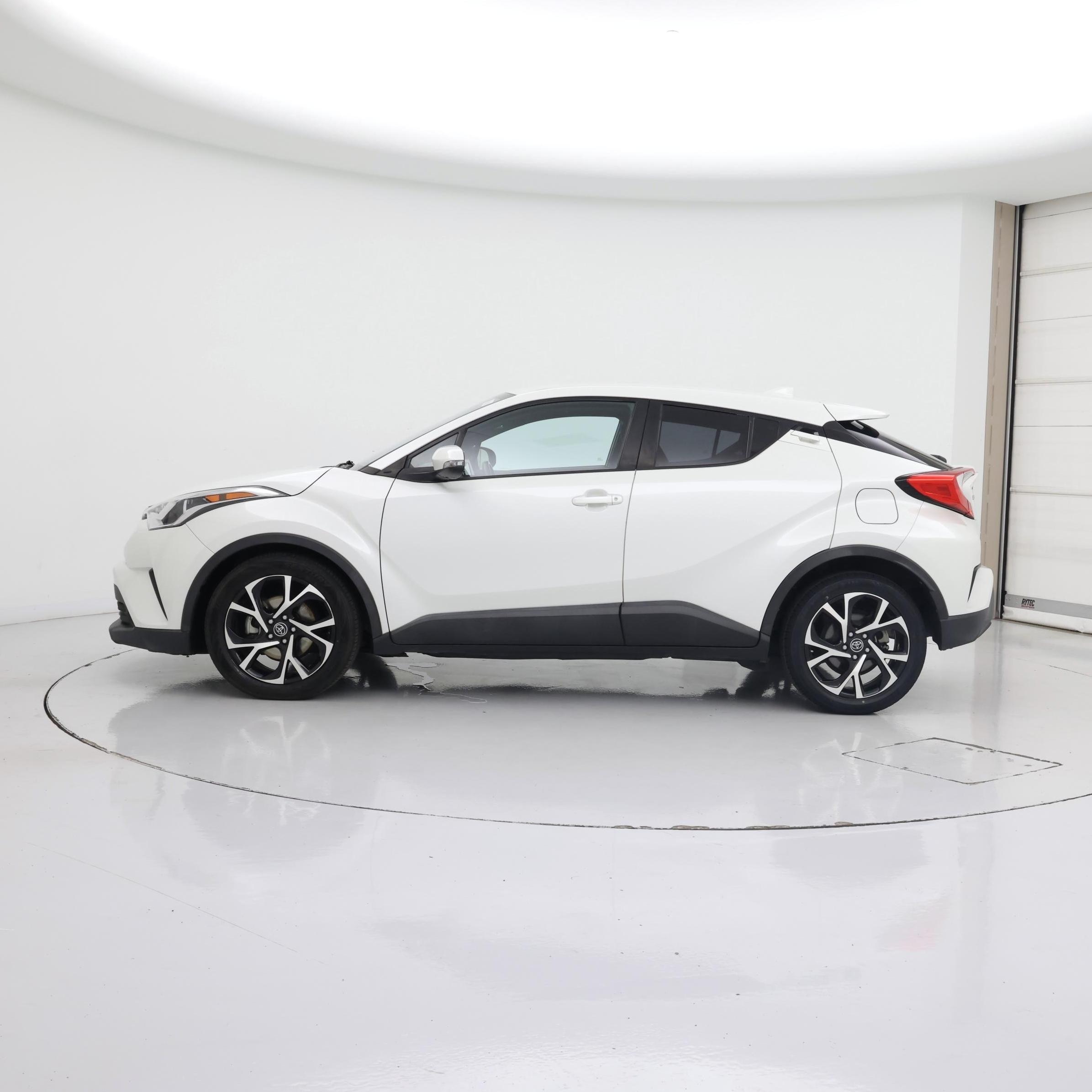 Thumbnail: 2018 Toyota C-HR - 3