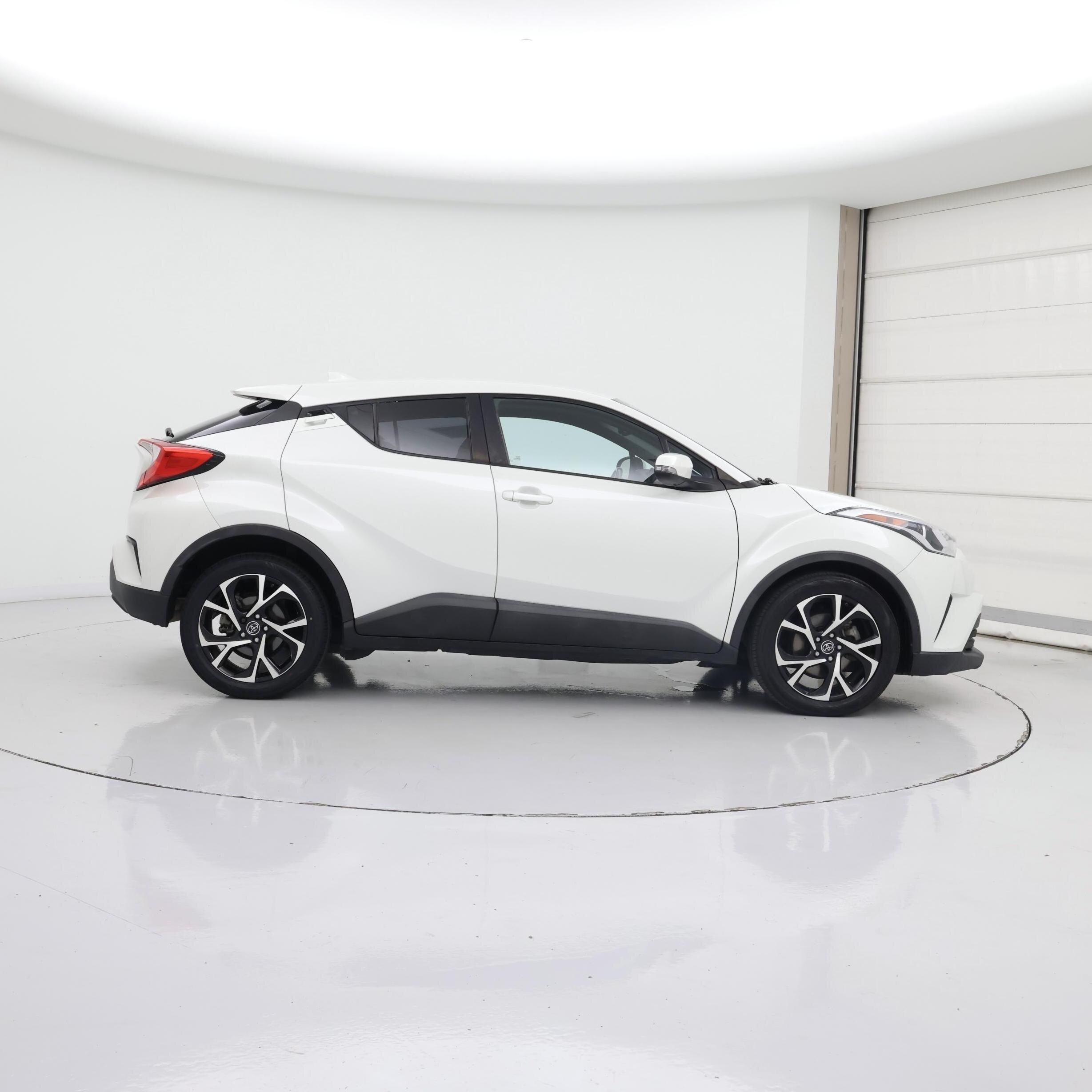 Thumbnail: 2018 Toyota C-HR - 7