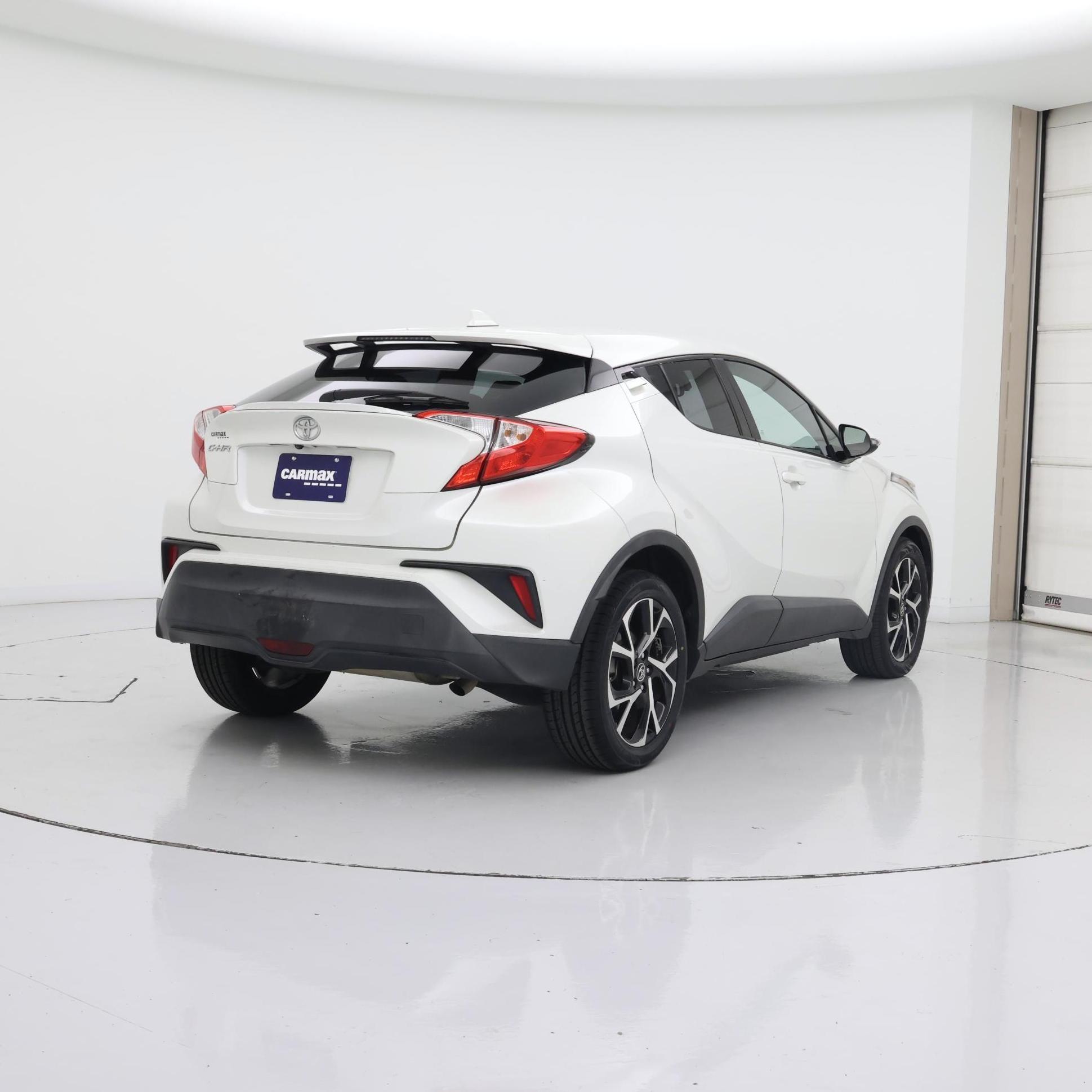 Thumbnail: 2018 Toyota C-HR - 8