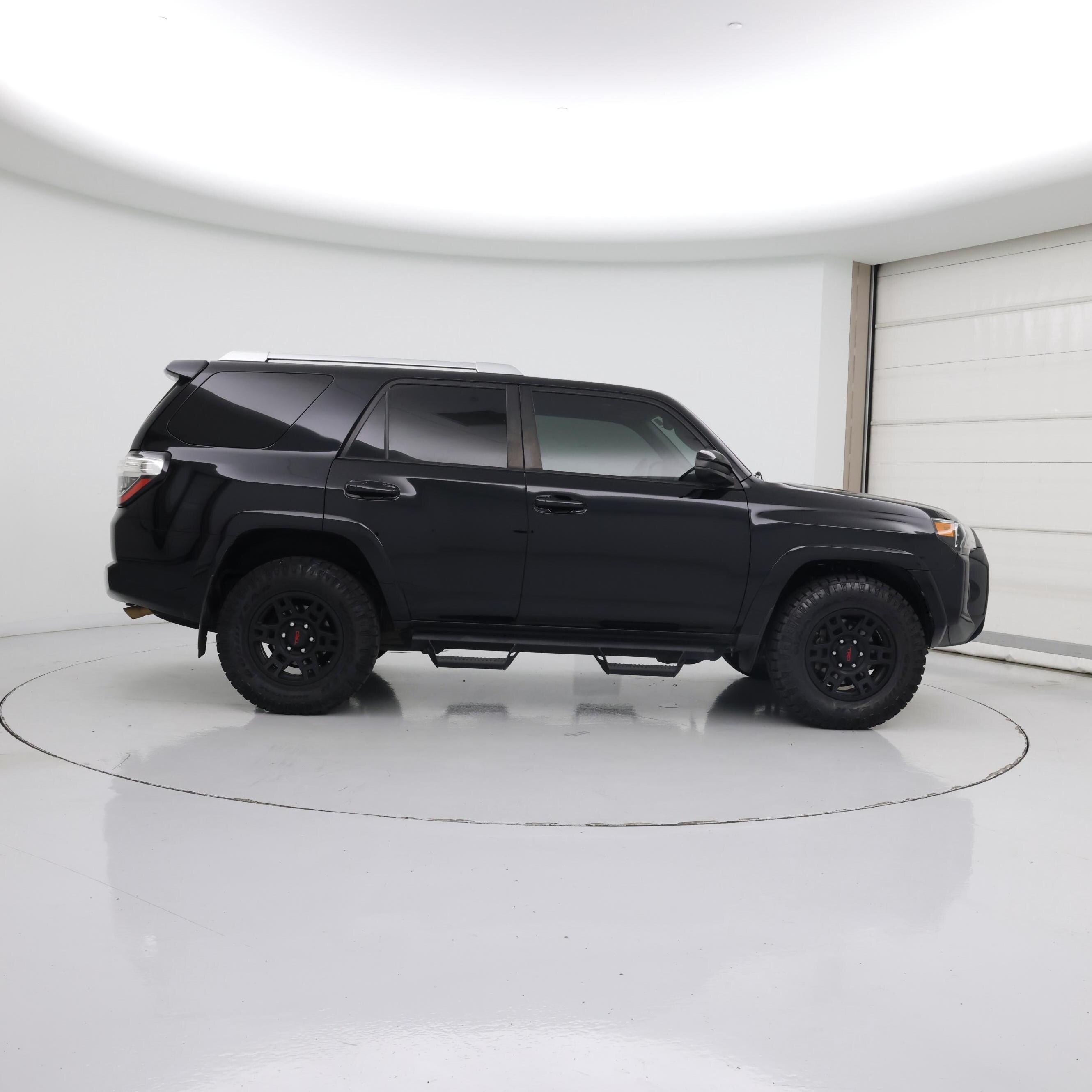 Thumbnail: 2018 Toyota 4Runner - 7