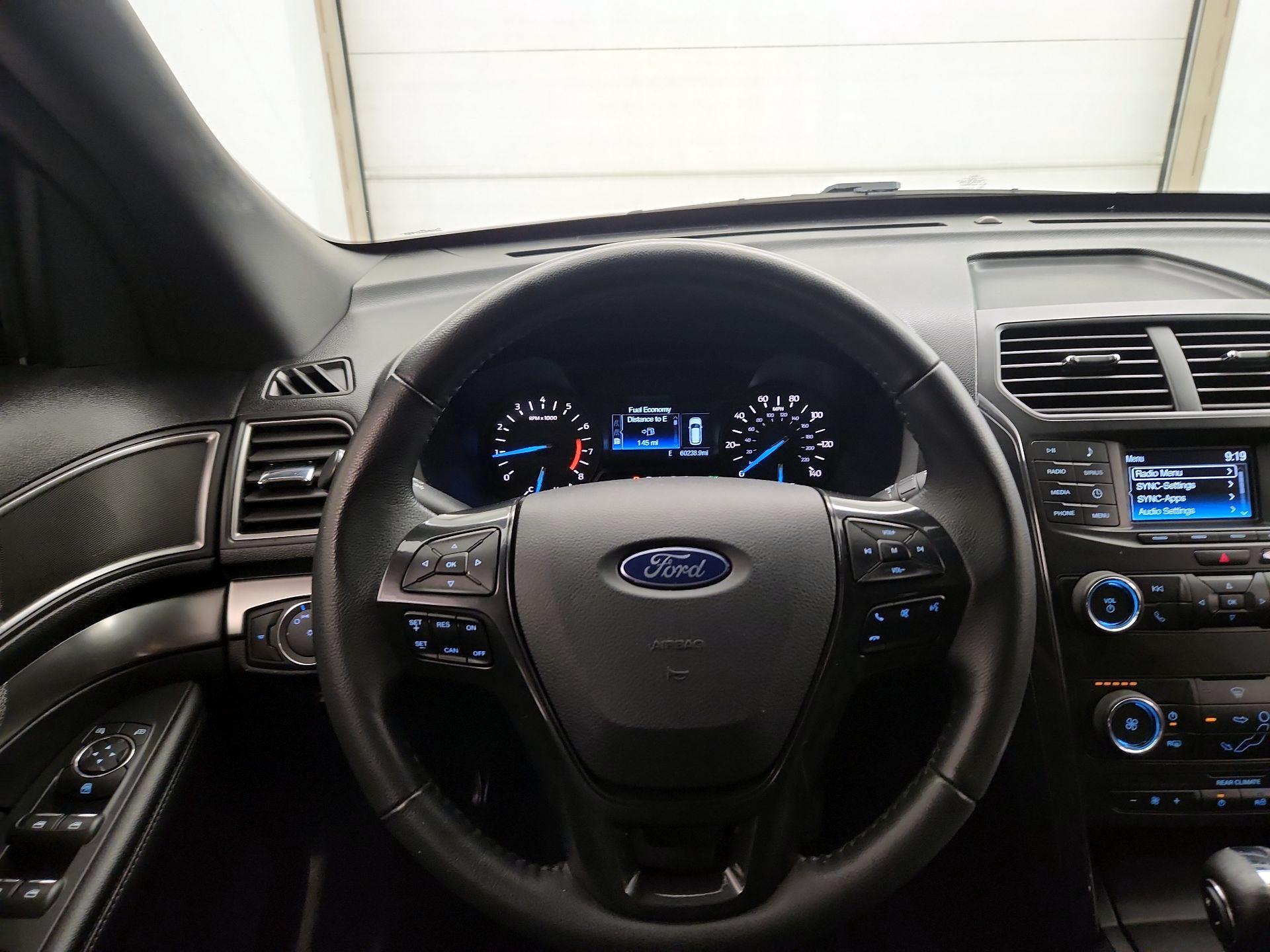 Thumbnail: 2019 Ford Explorer - 10