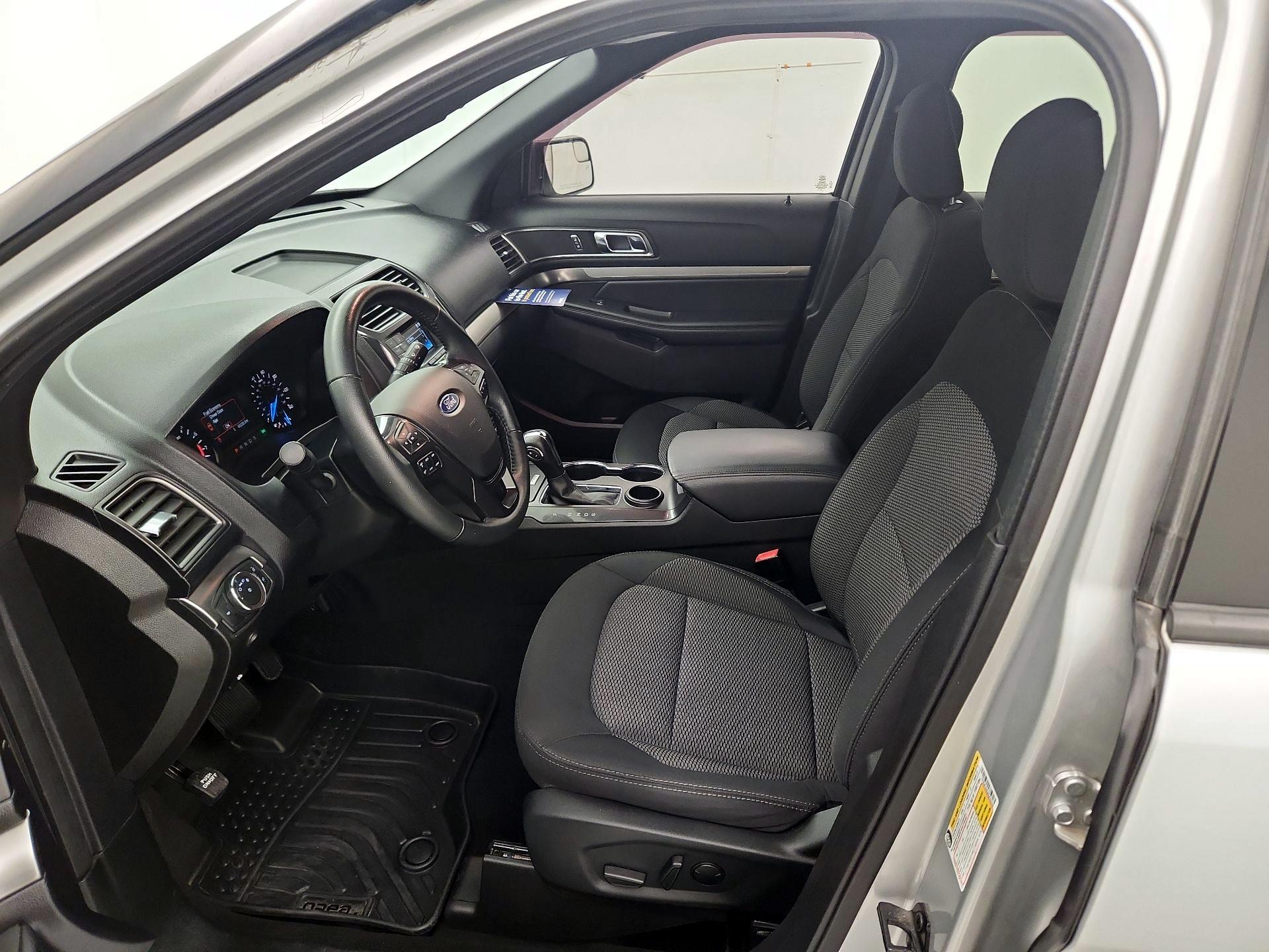 Thumbnail: 2019 Ford Explorer - 11