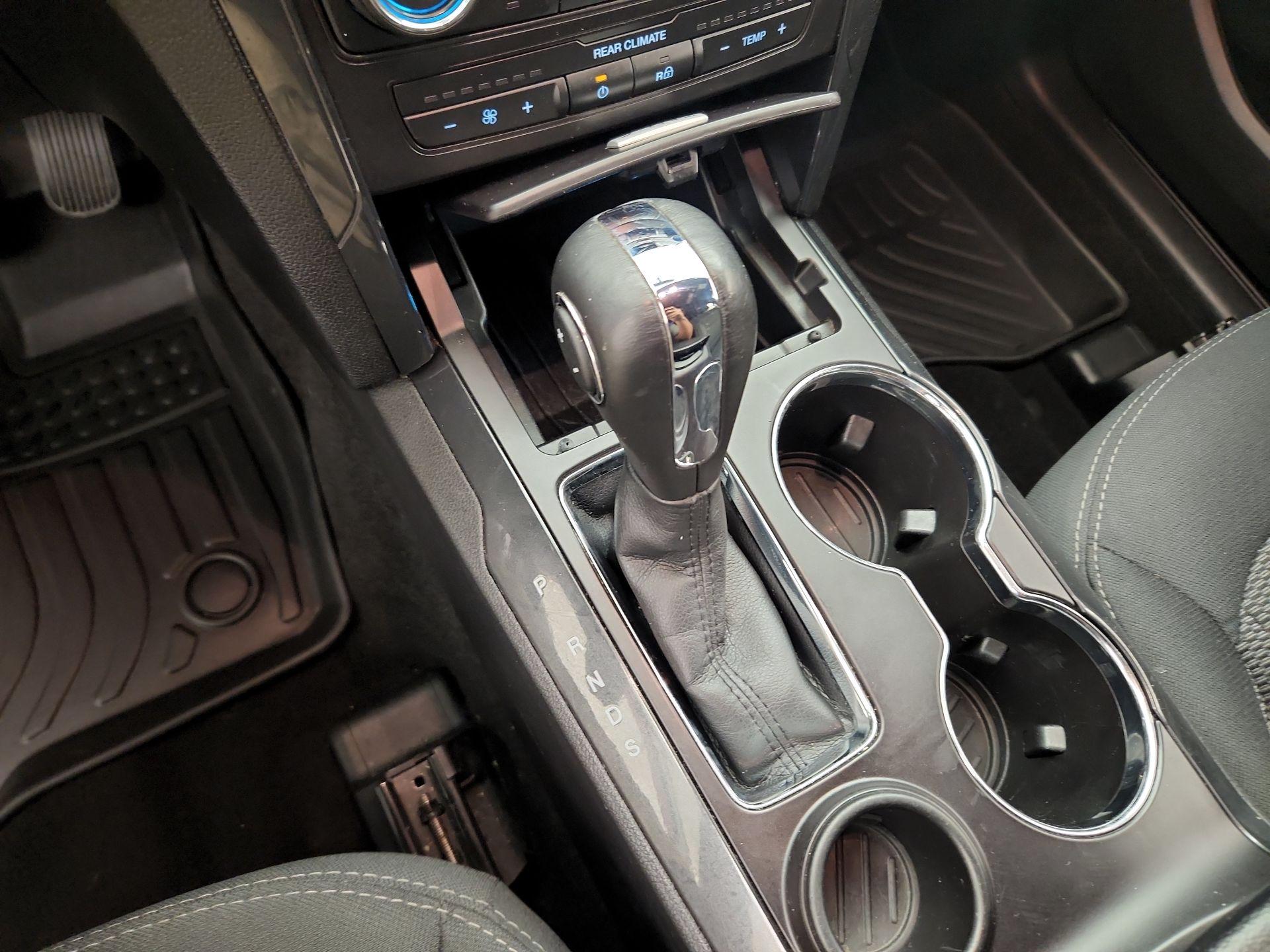 Thumbnail: 2019 Ford Explorer - 17