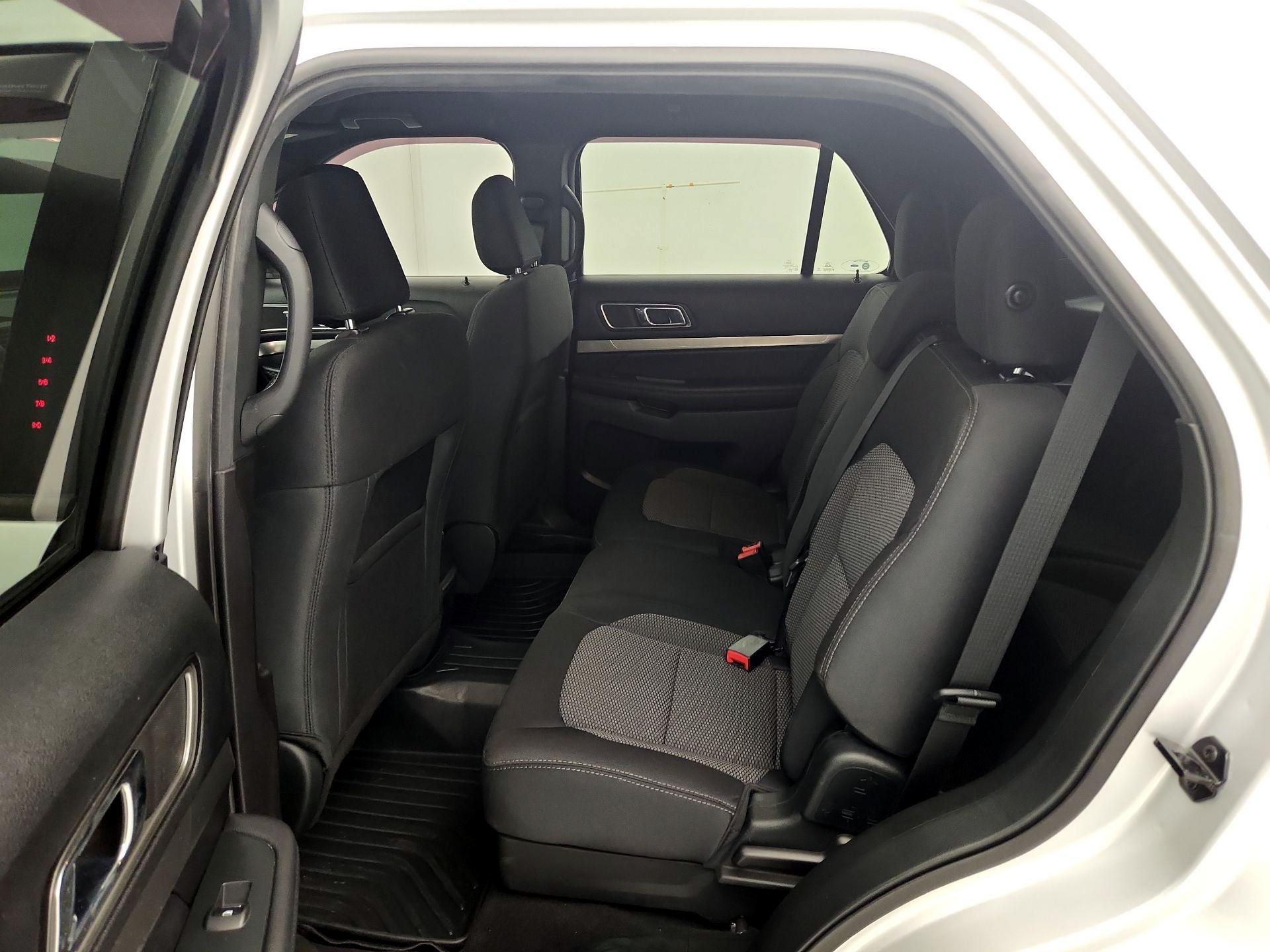 Thumbnail: 2019 Ford Explorer - 19
