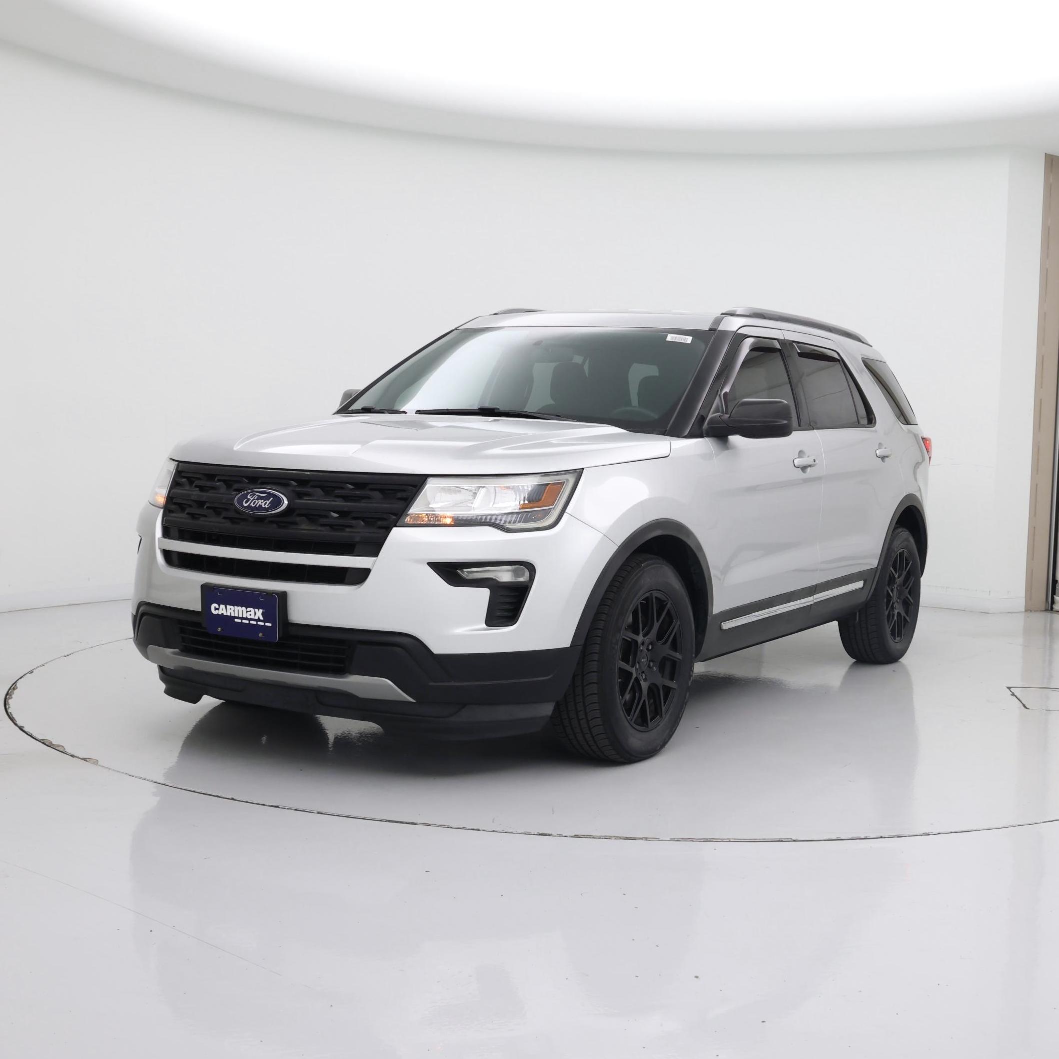 Thumbnail: 2019 Ford Explorer - 4
