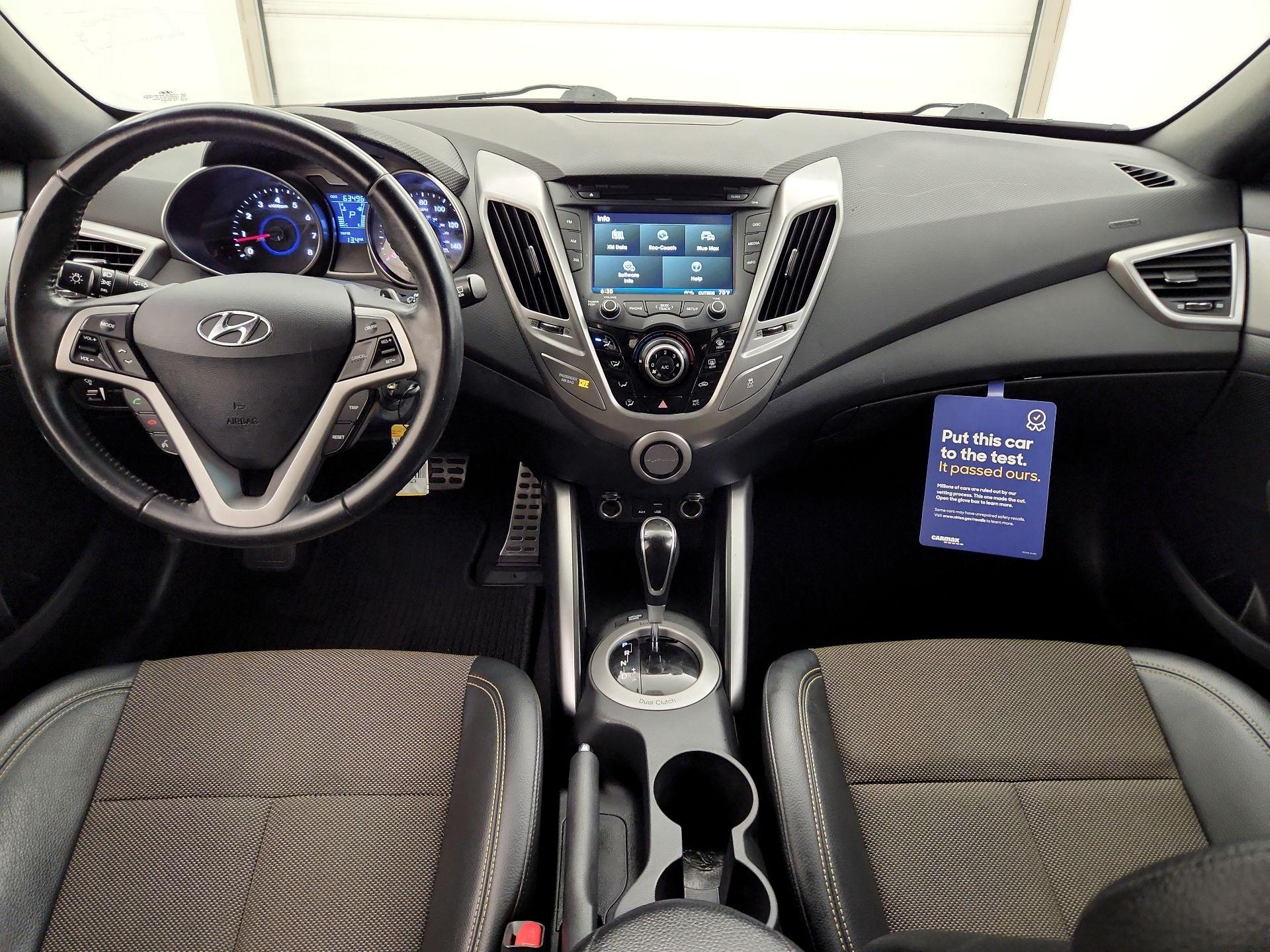 Thumbnail: 2016 Hyundai Veloster - 9
