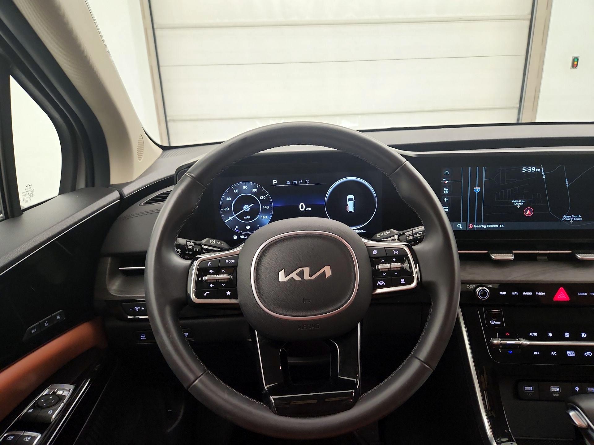 Thumbnail: 2024 Kia Carnival - 10