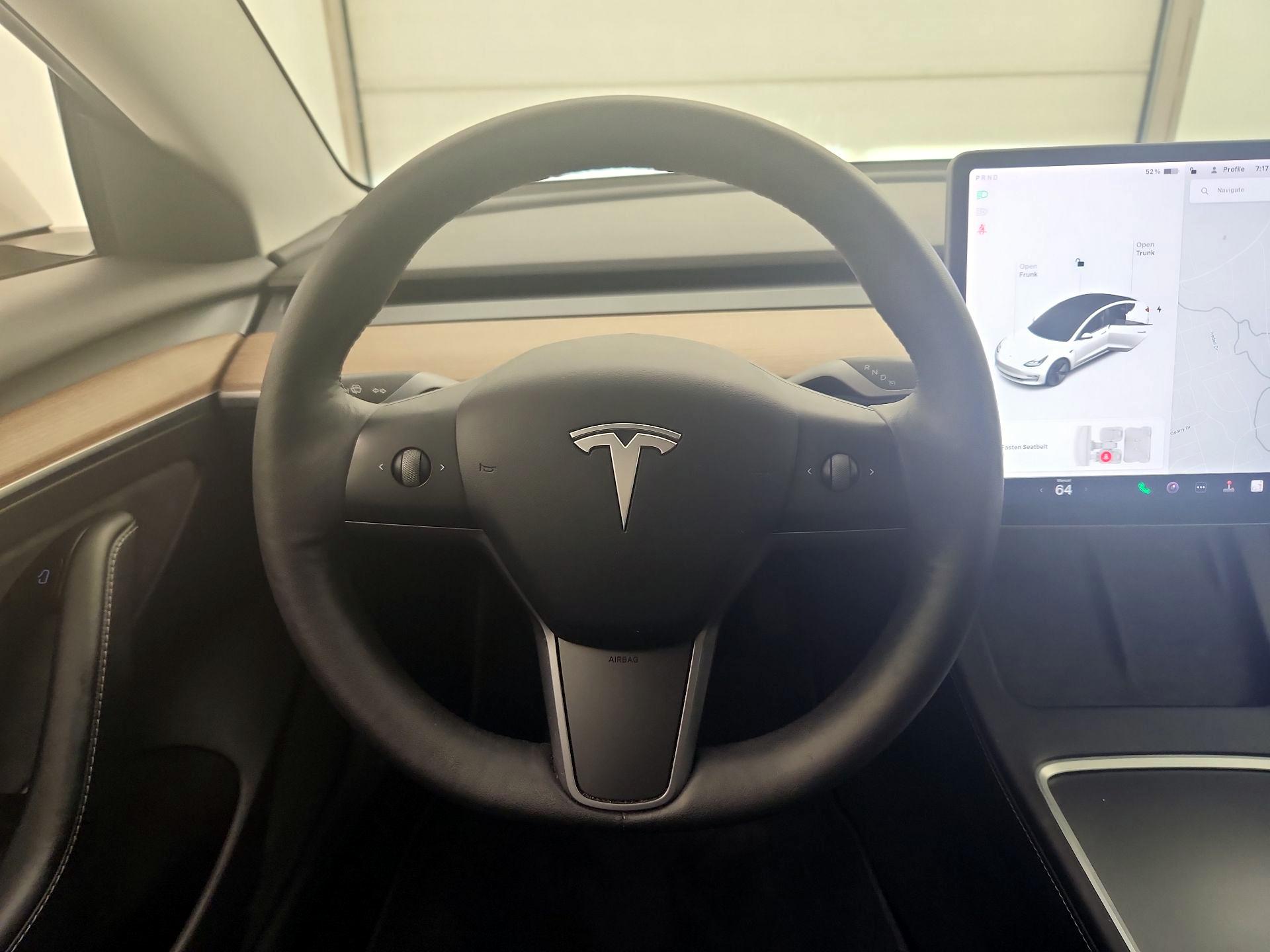 Thumbnail: 2021 Tesla Model 3 - 10
