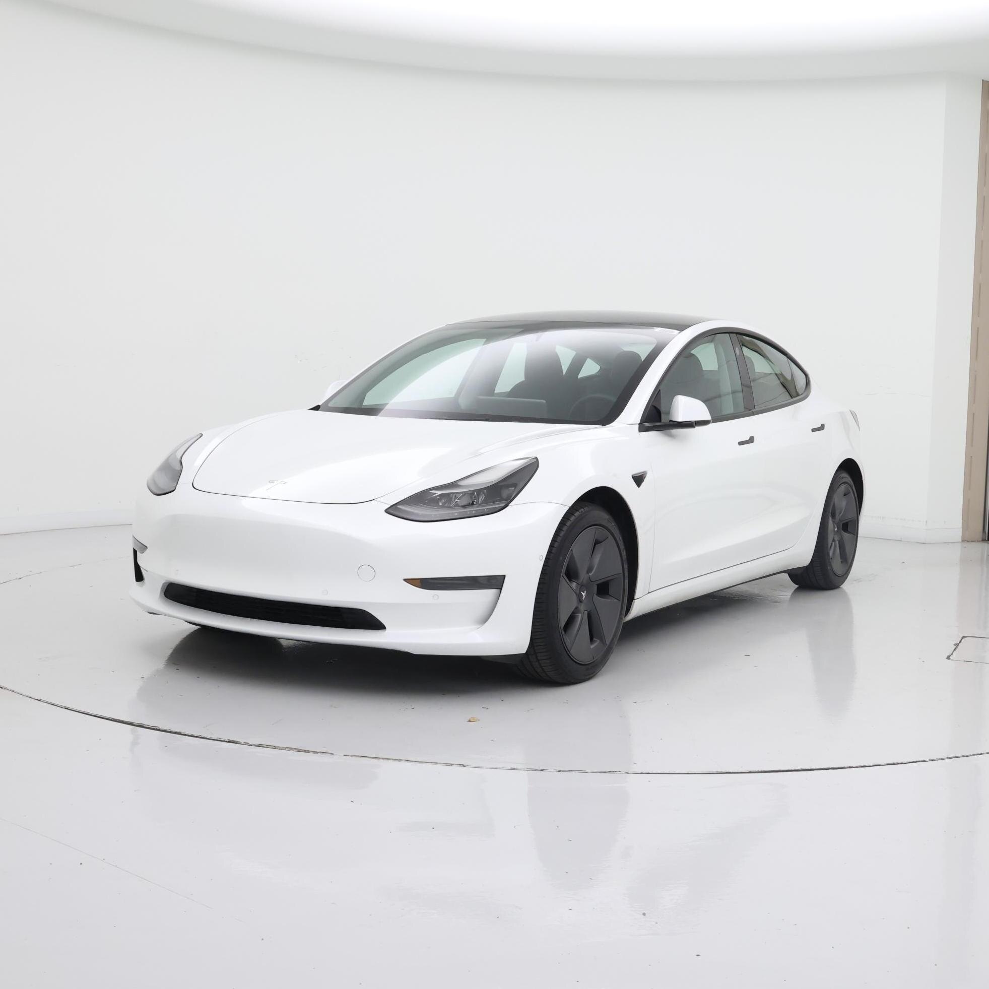 Thumbnail: 2021 Tesla Model 3 - 4