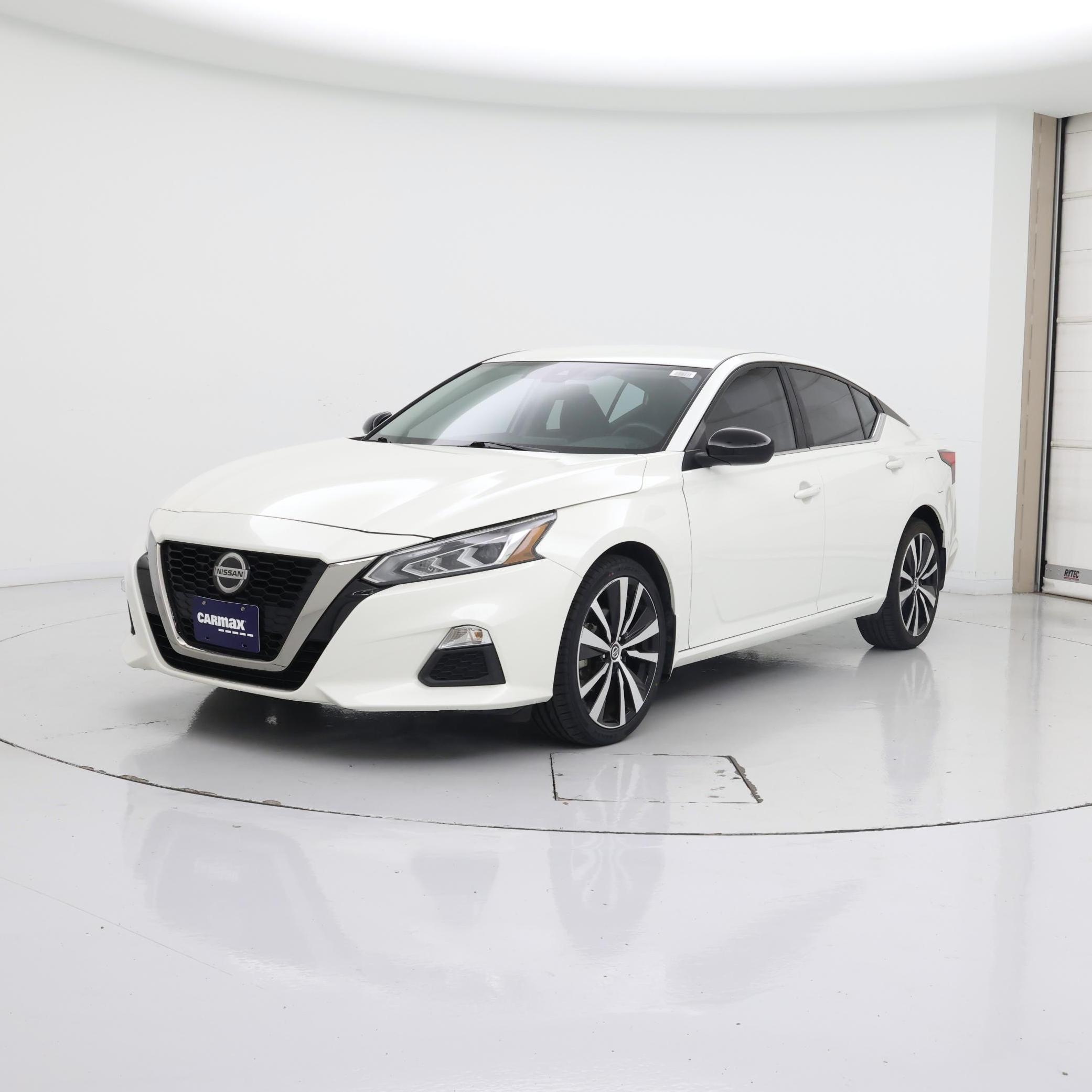 Thumbnail: 2022 Nissan Altima - 4