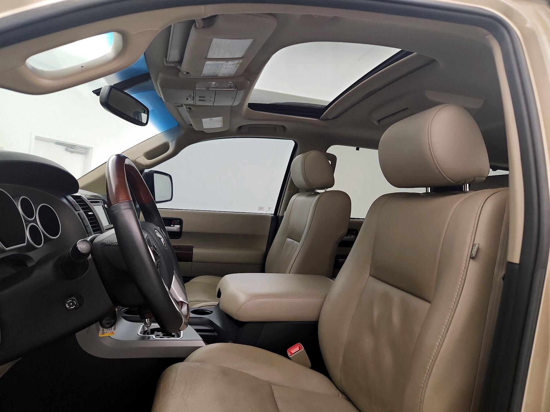 Thumbnail: 2017 Toyota Sequoia - 20