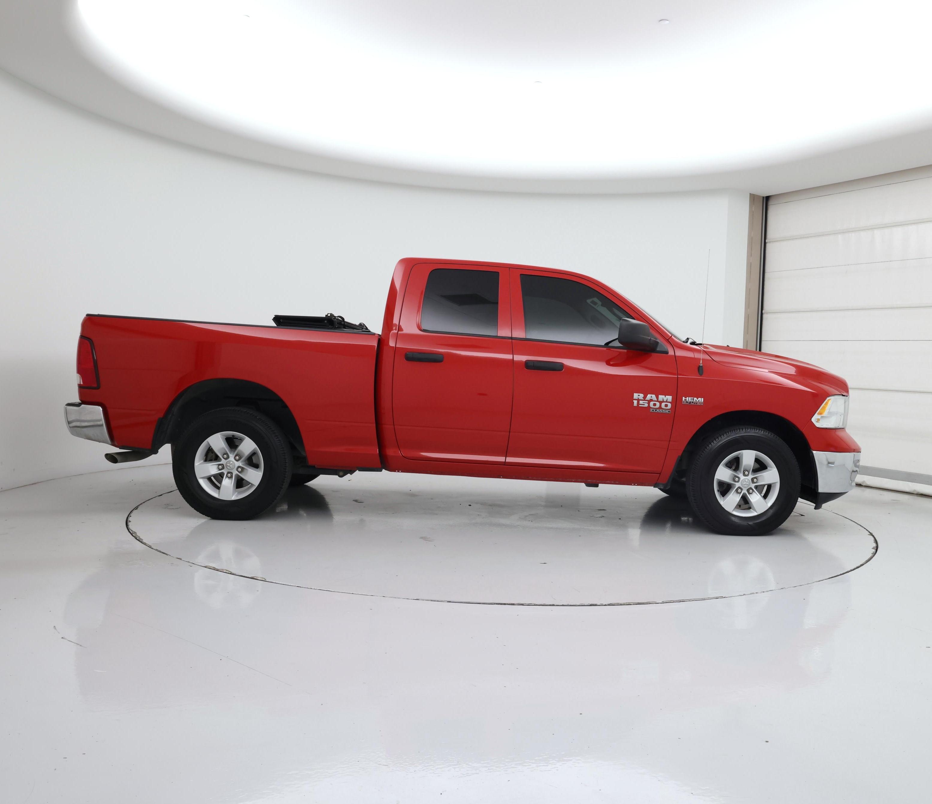 Thumbnail: 2020 RAM 1500 Classic - 7