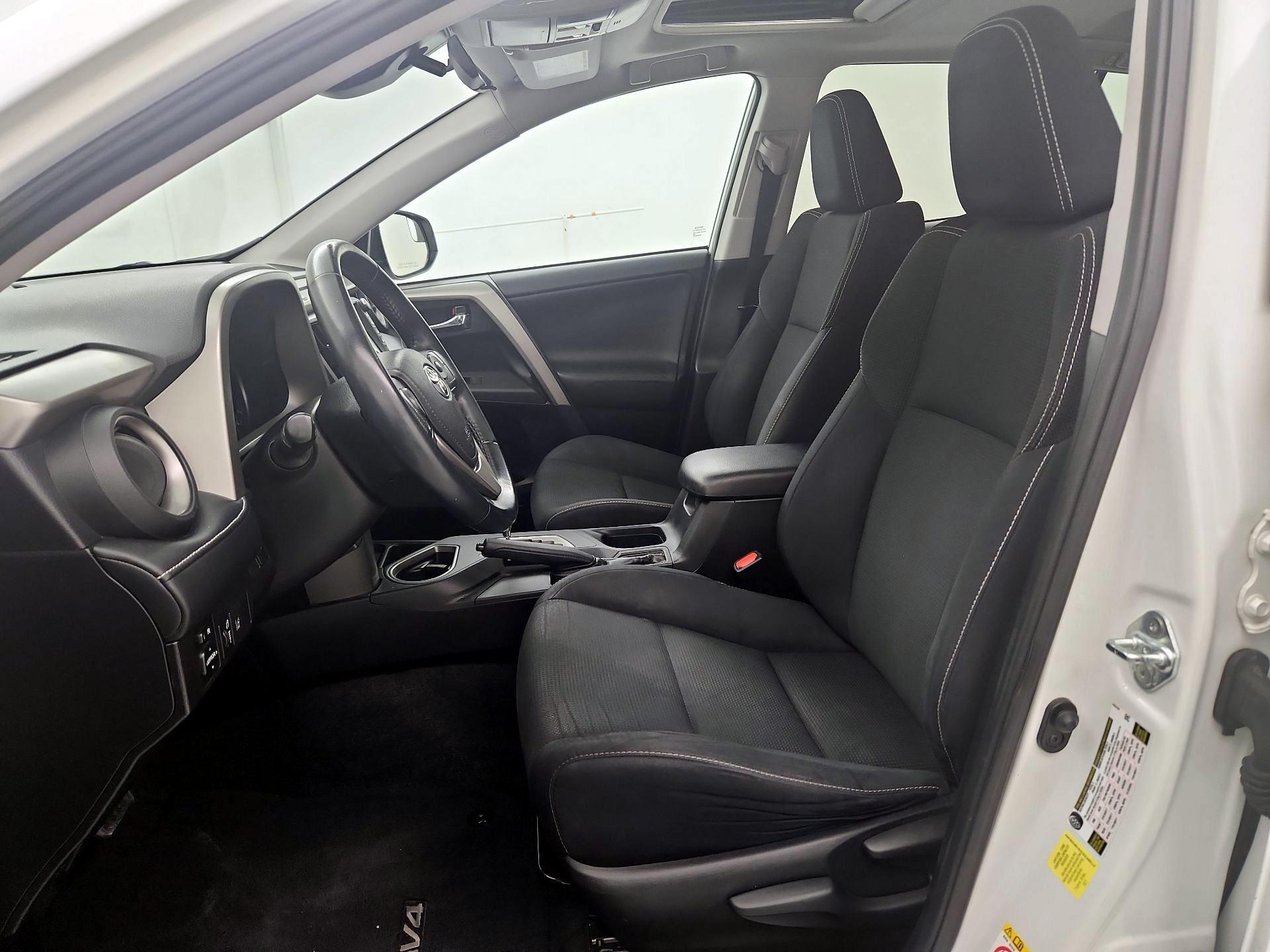 Thumbnail: 2017 Toyota RAV4 - 11