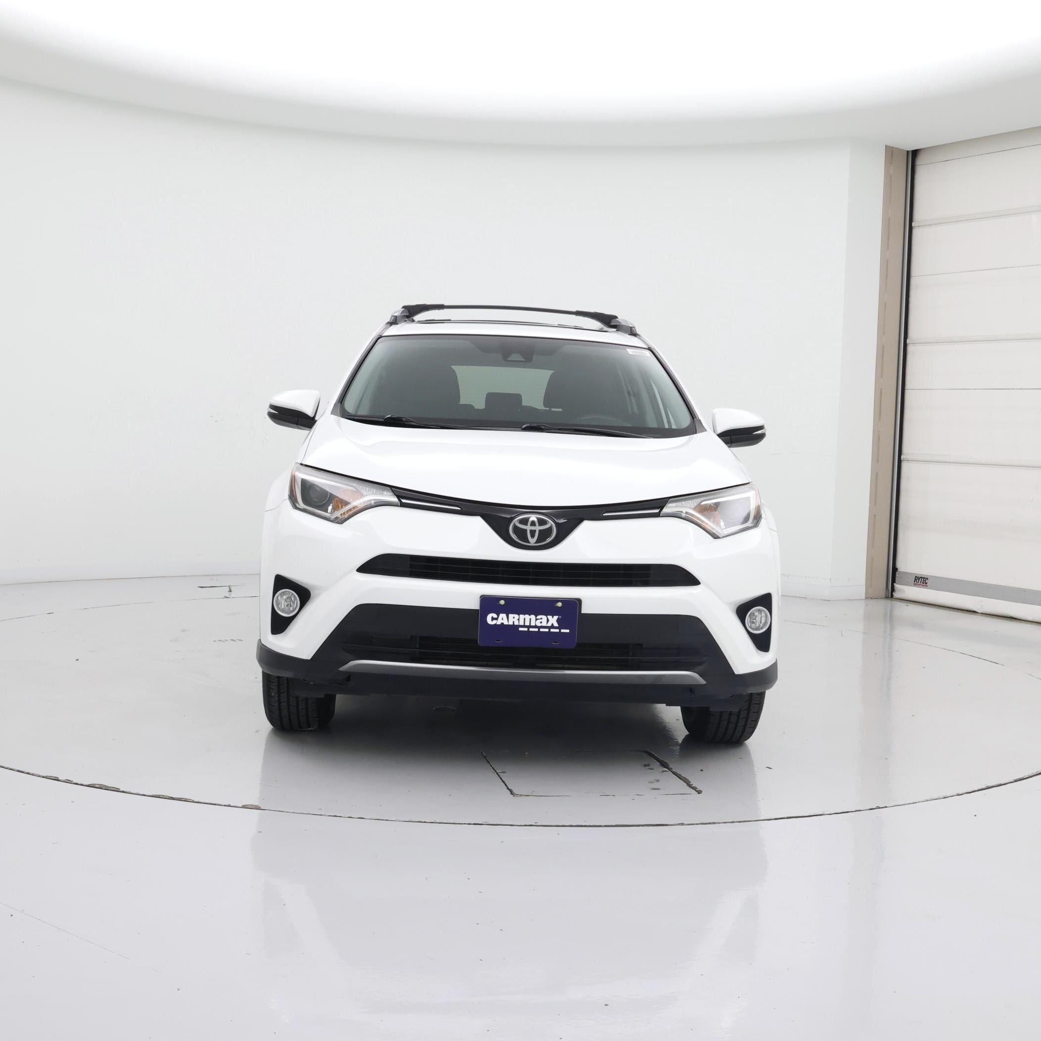 Thumbnail: 2017 Toyota RAV4 - 5