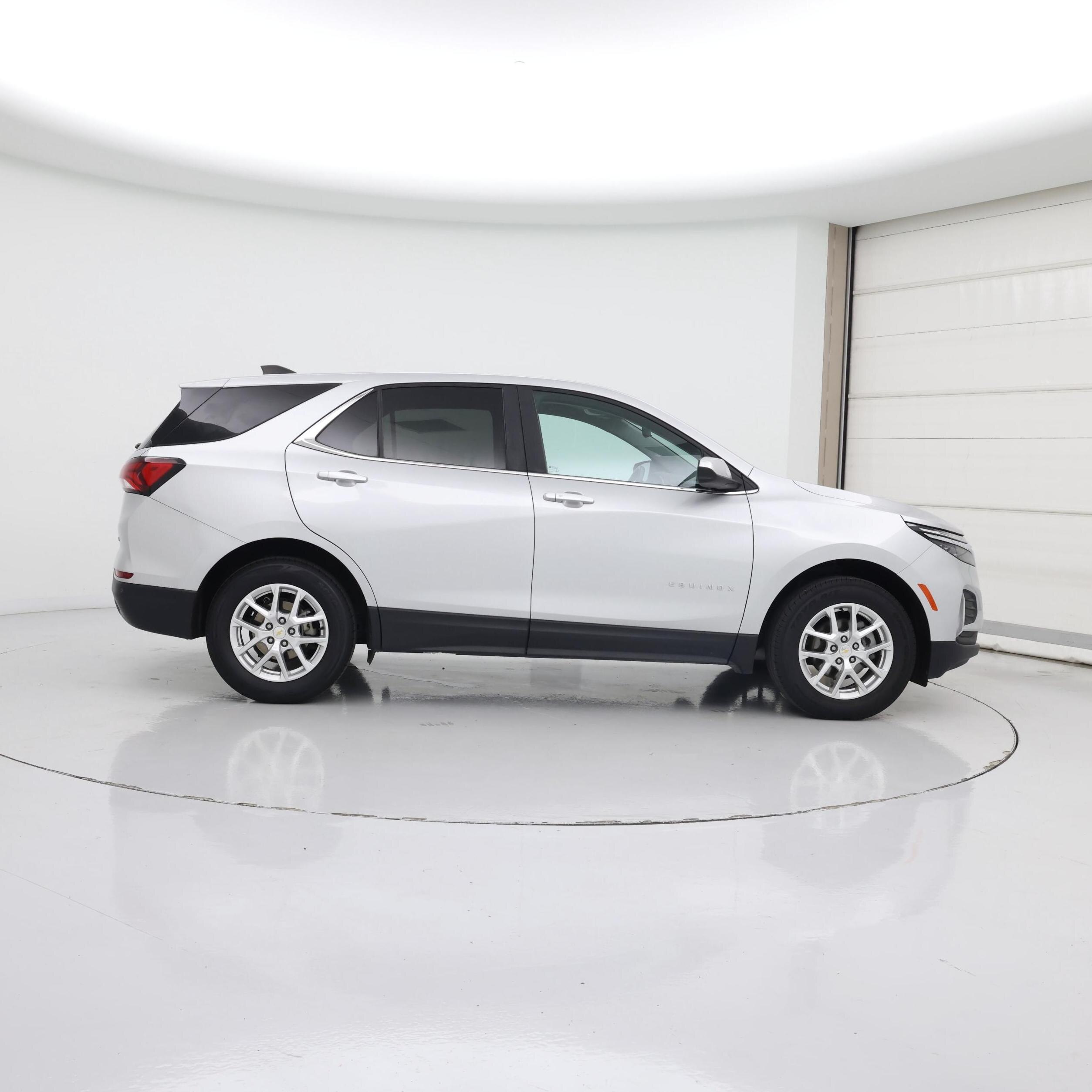 Thumbnail: 2022 Chevrolet Equinox - 7