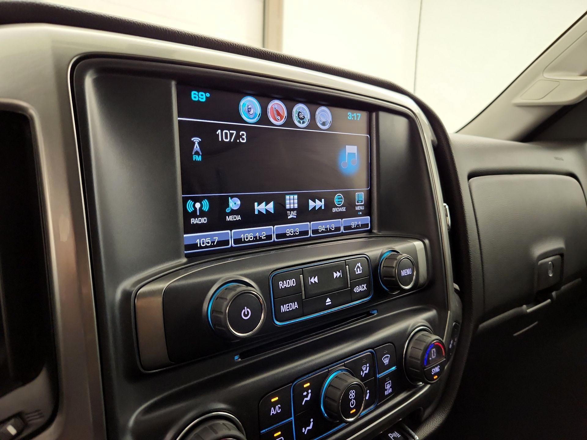 Thumbnail: 2017 Chevrolet Silverado 1500 - 16