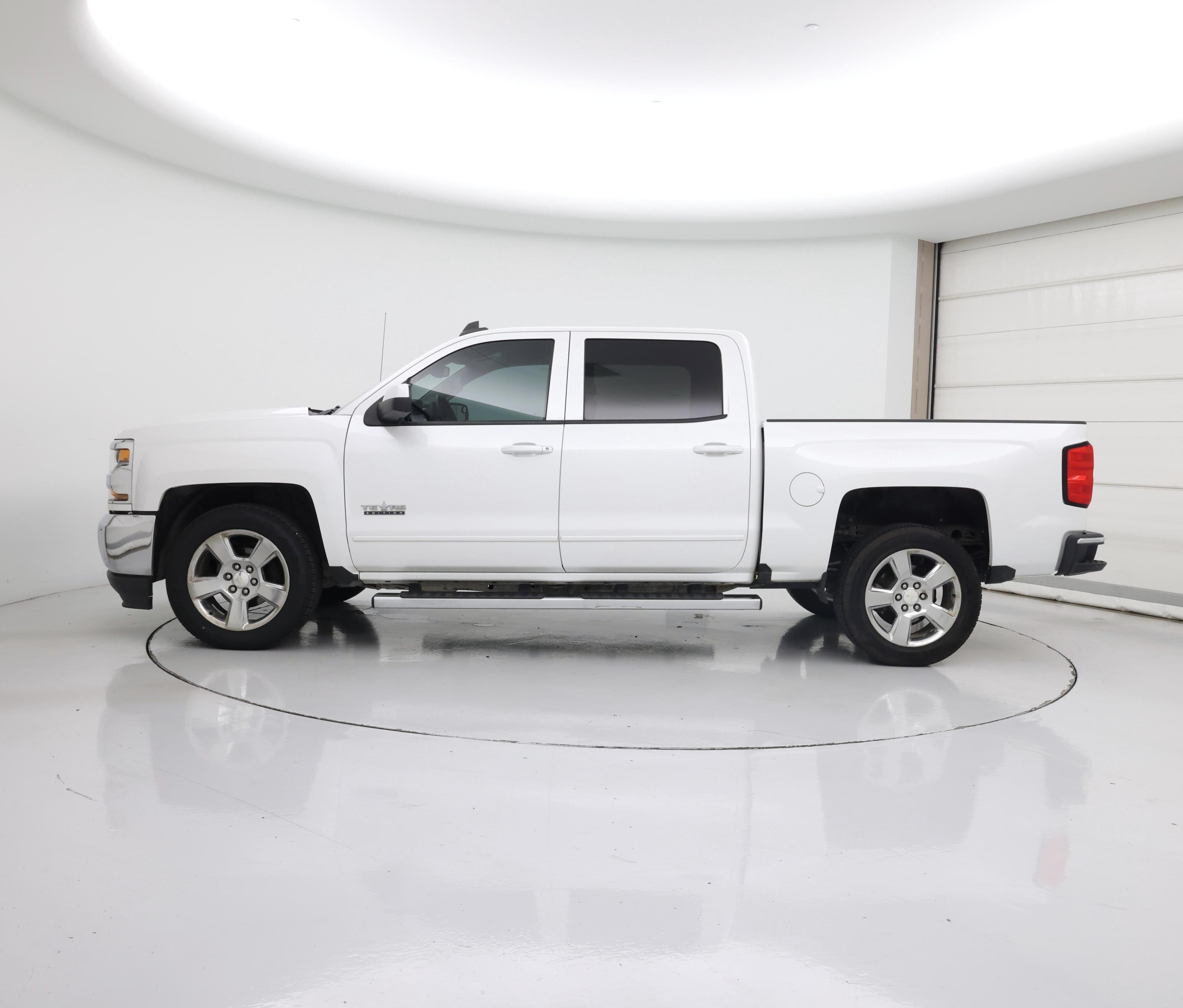 Thumbnail: 2017 Chevrolet Silverado 1500 - 3