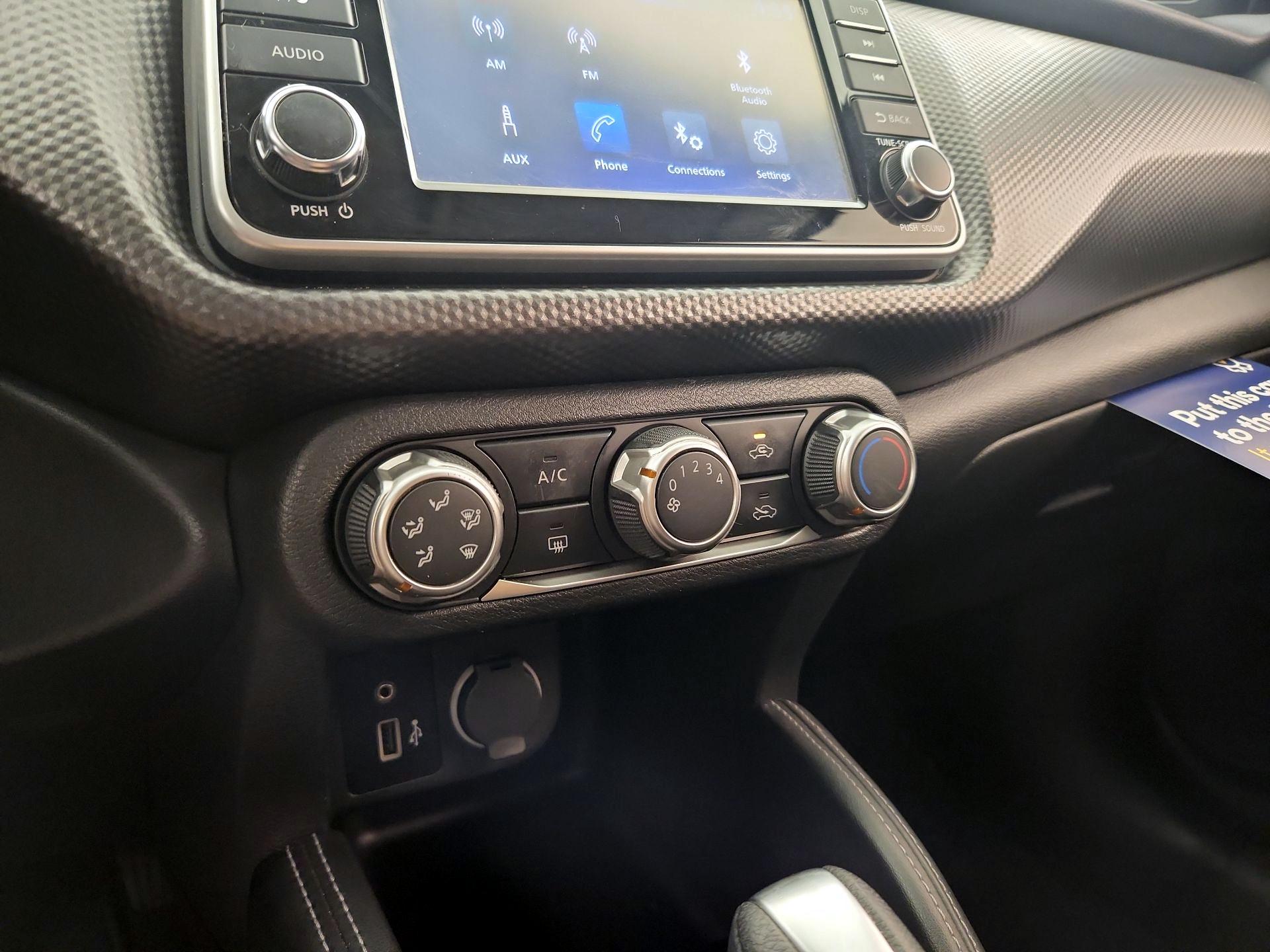 Thumbnail: 2018 Nissan Kicks - 16