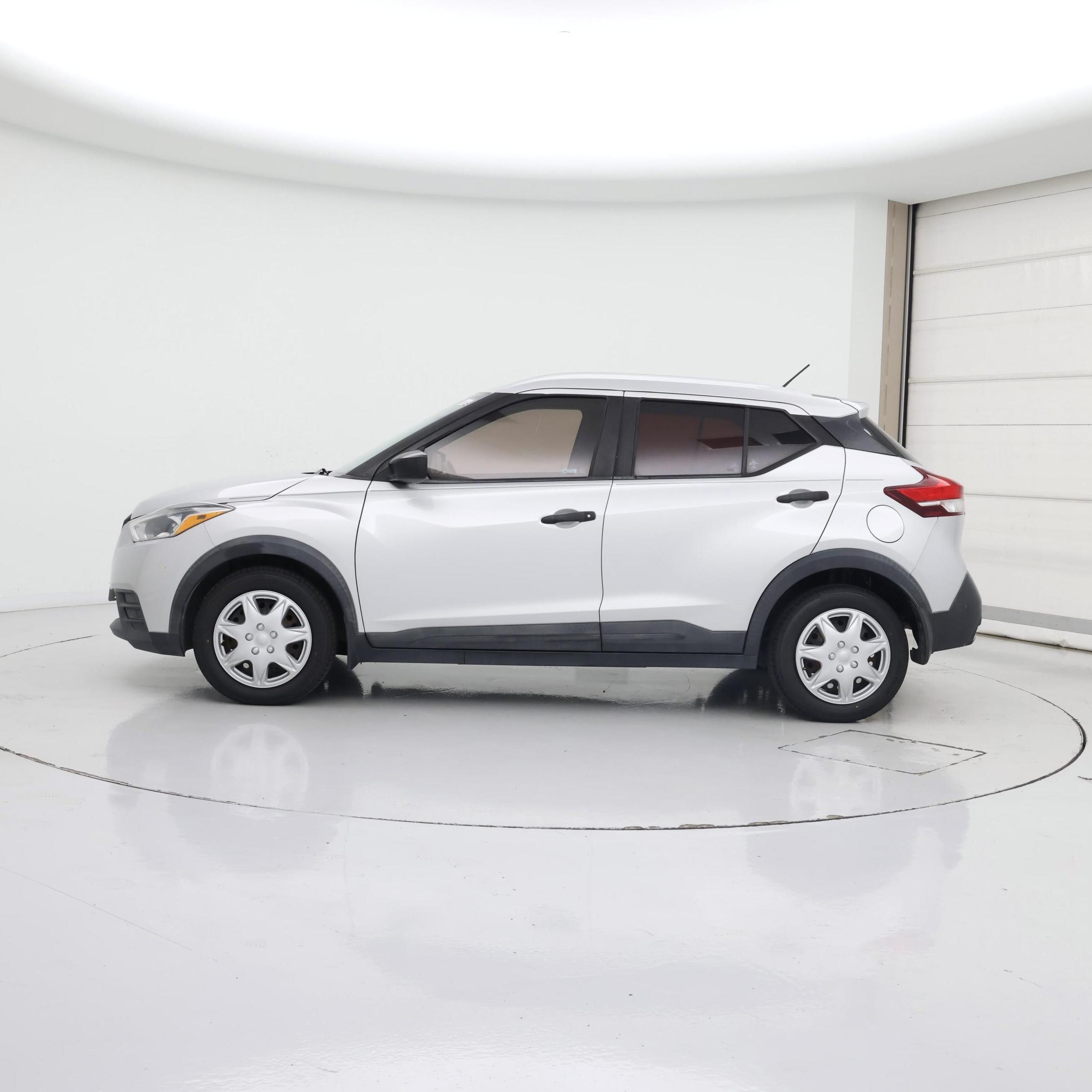 Thumbnail: 2018 Nissan Kicks - 3