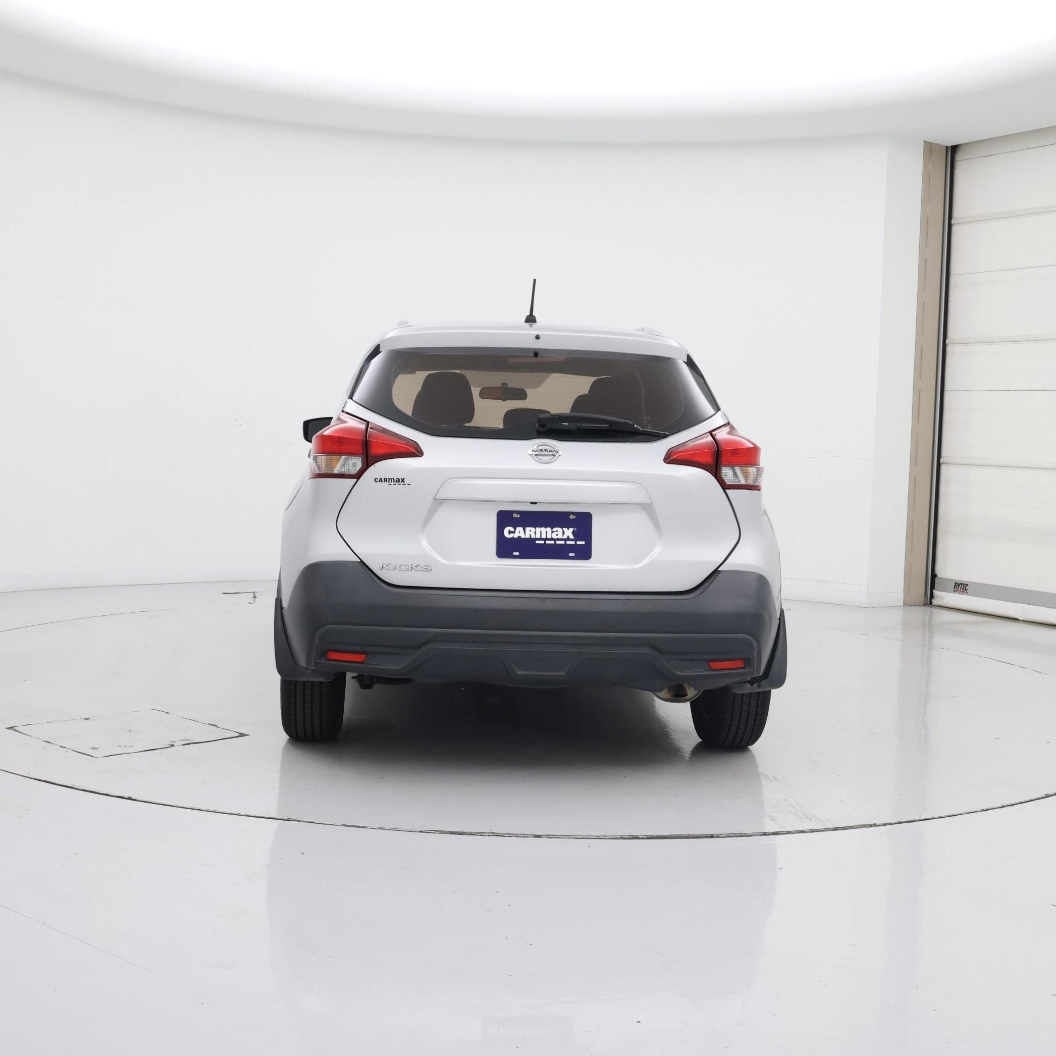 Thumbnail: 2018 Nissan Kicks - 6