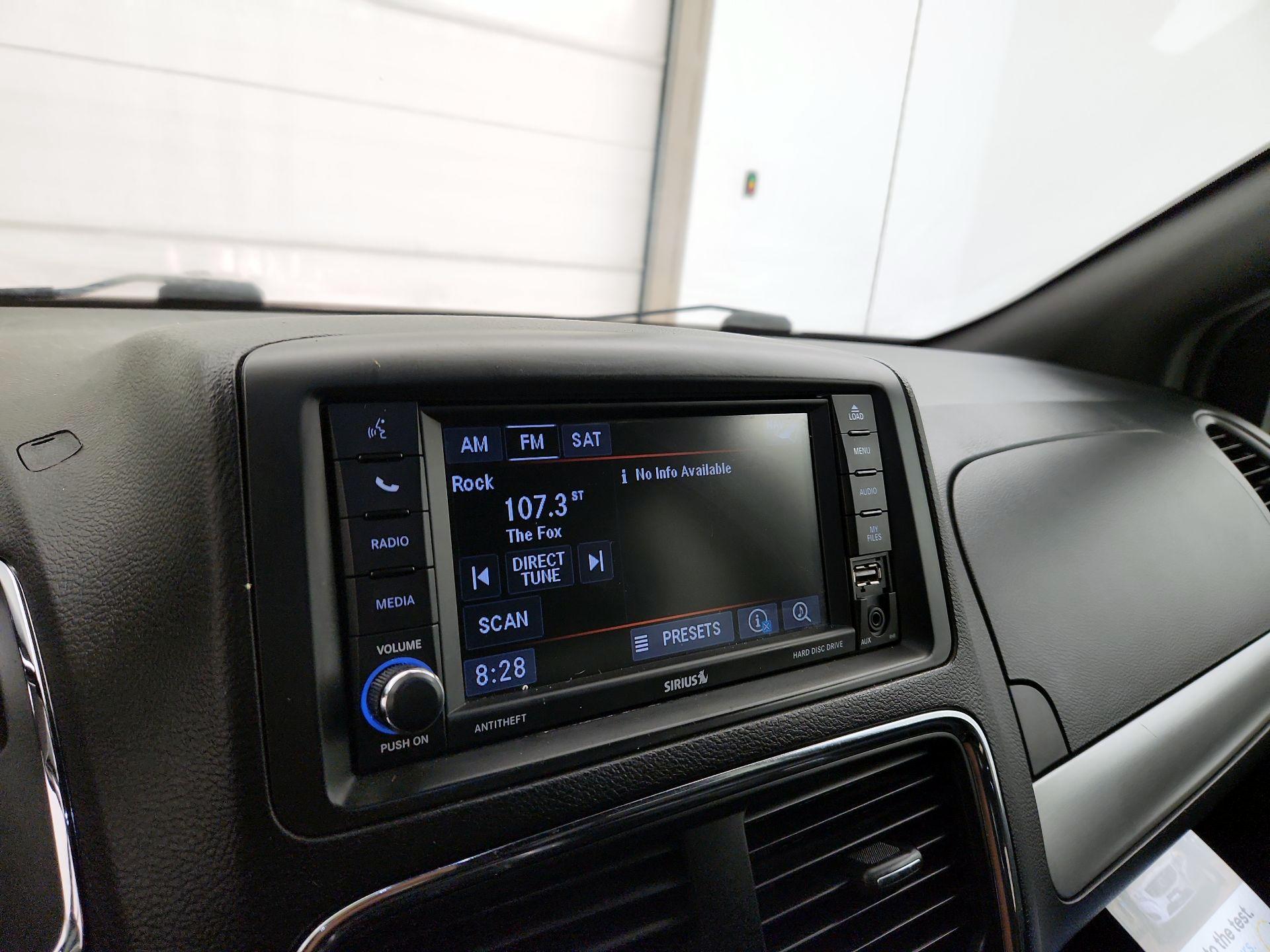 Thumbnail: 2019 Dodge Grand Caravan - 15