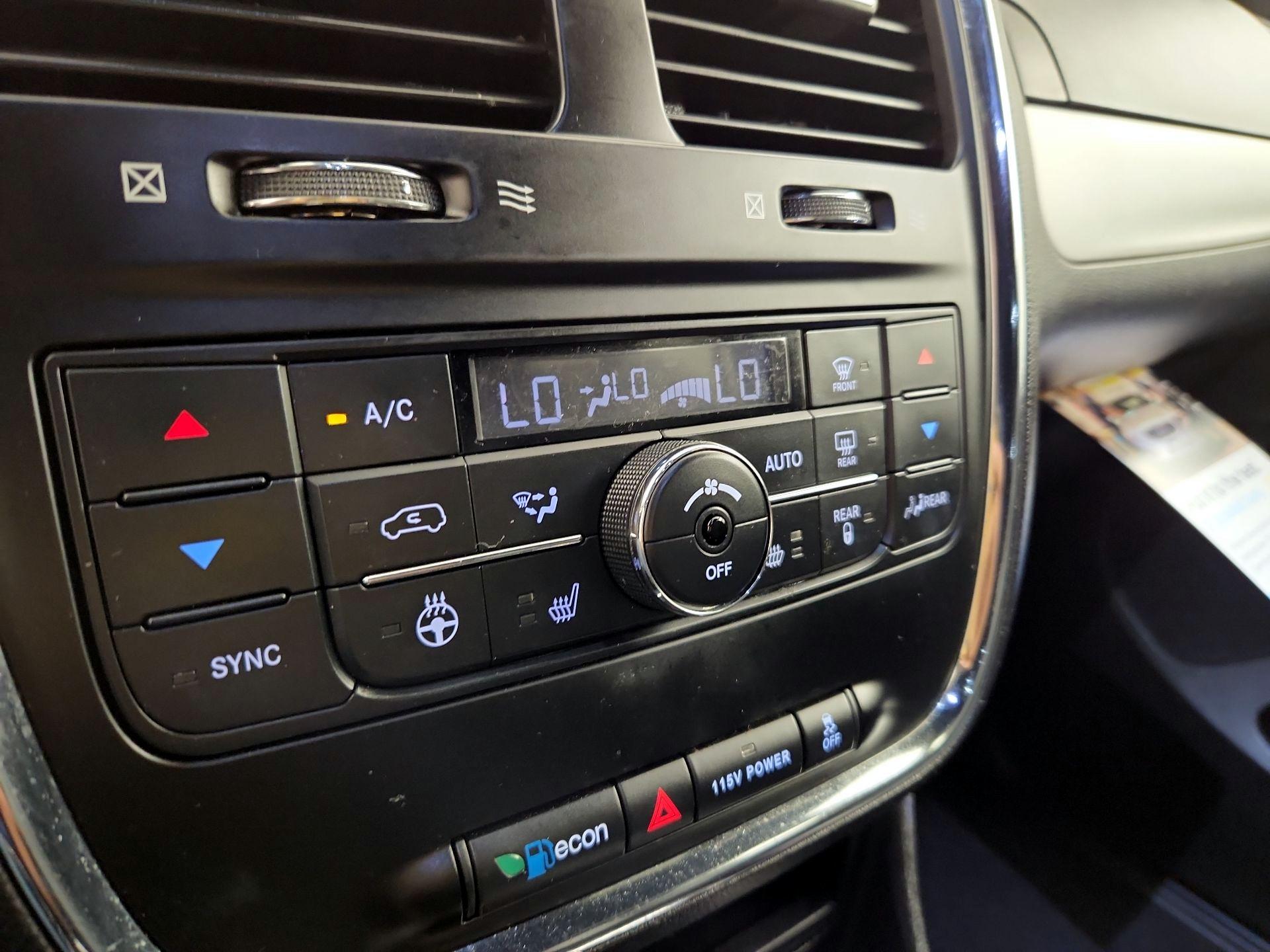 Thumbnail: 2019 Dodge Grand Caravan - 16